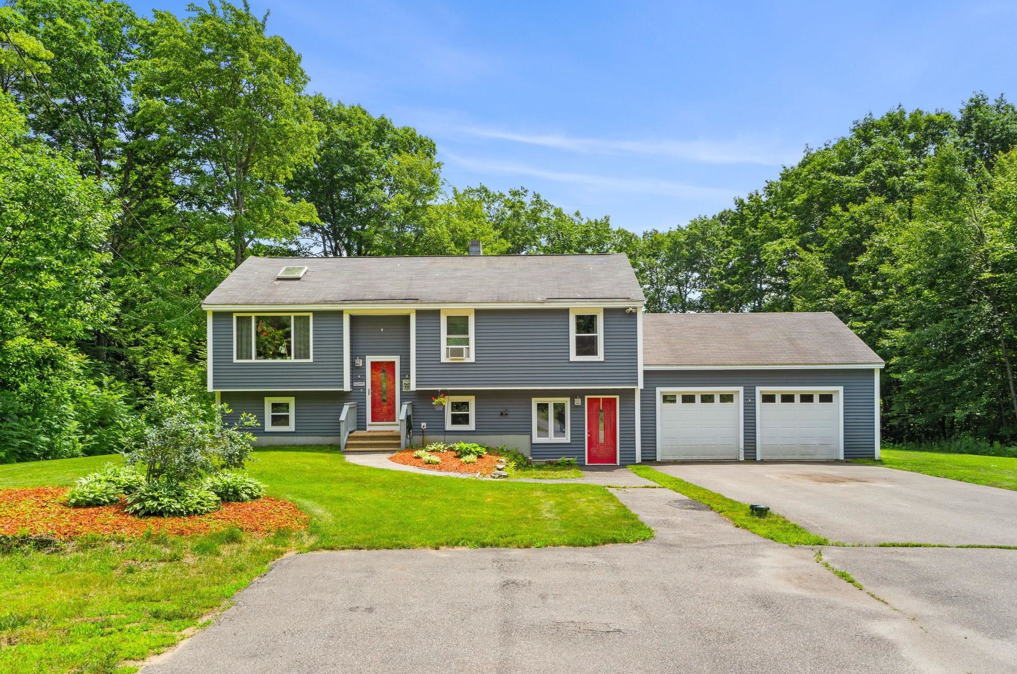 56 Merrill Rd, Weare, NH 03281