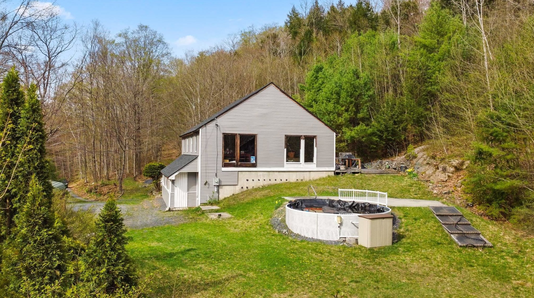 499 Tandy Brook Rd, Cornish, NH 03745