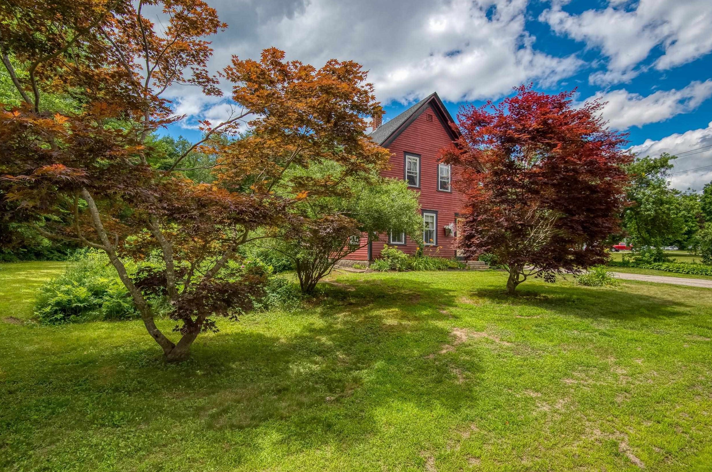 376 Tasker Hill Rd, Conway, NH 03818