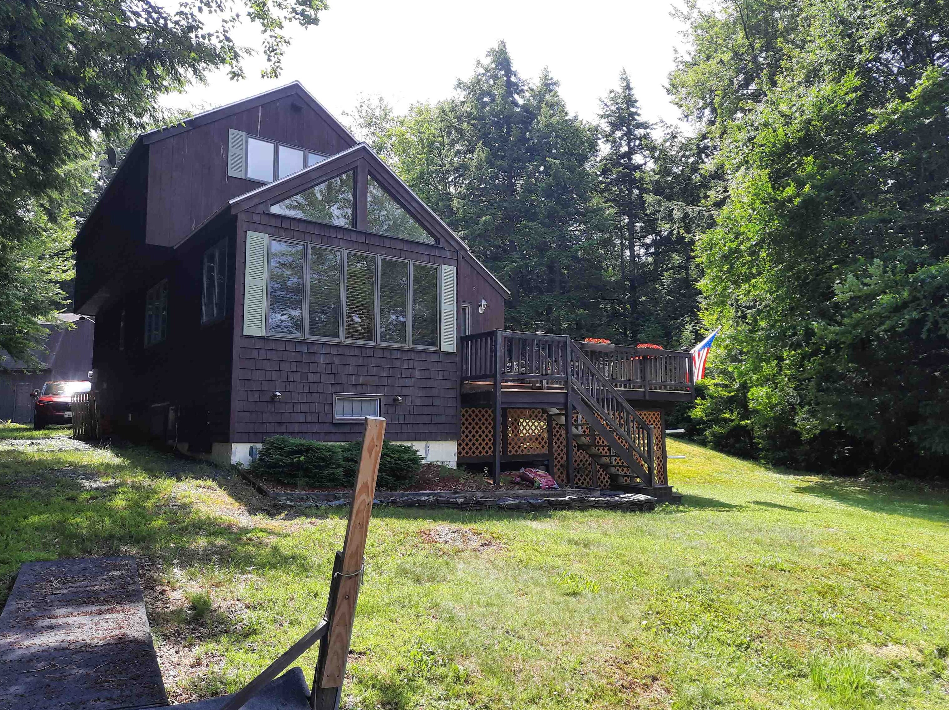 13 Lakeside Dr, Newport, NH 03773