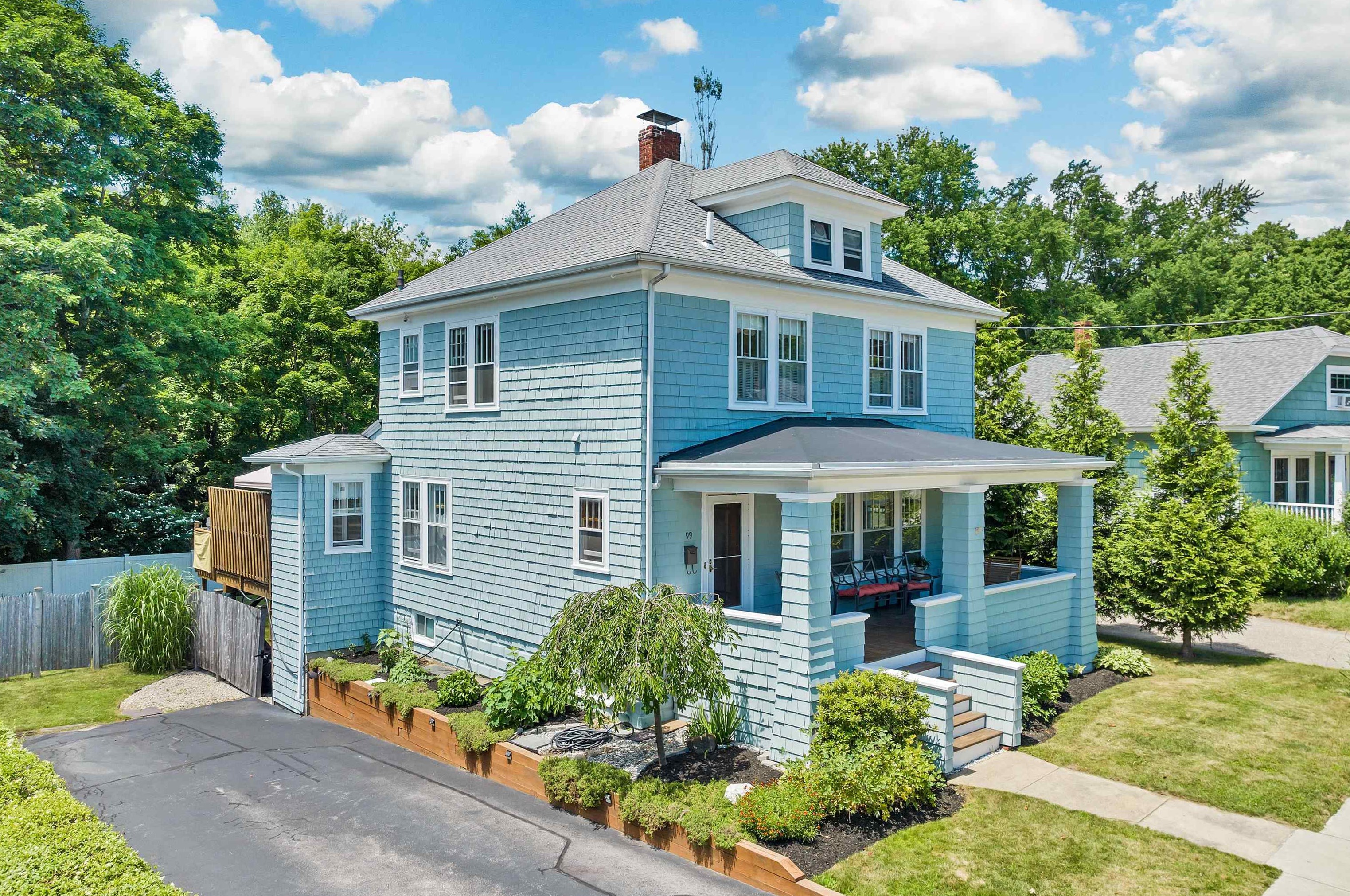 99 Belknap St, Dover, NH 03820