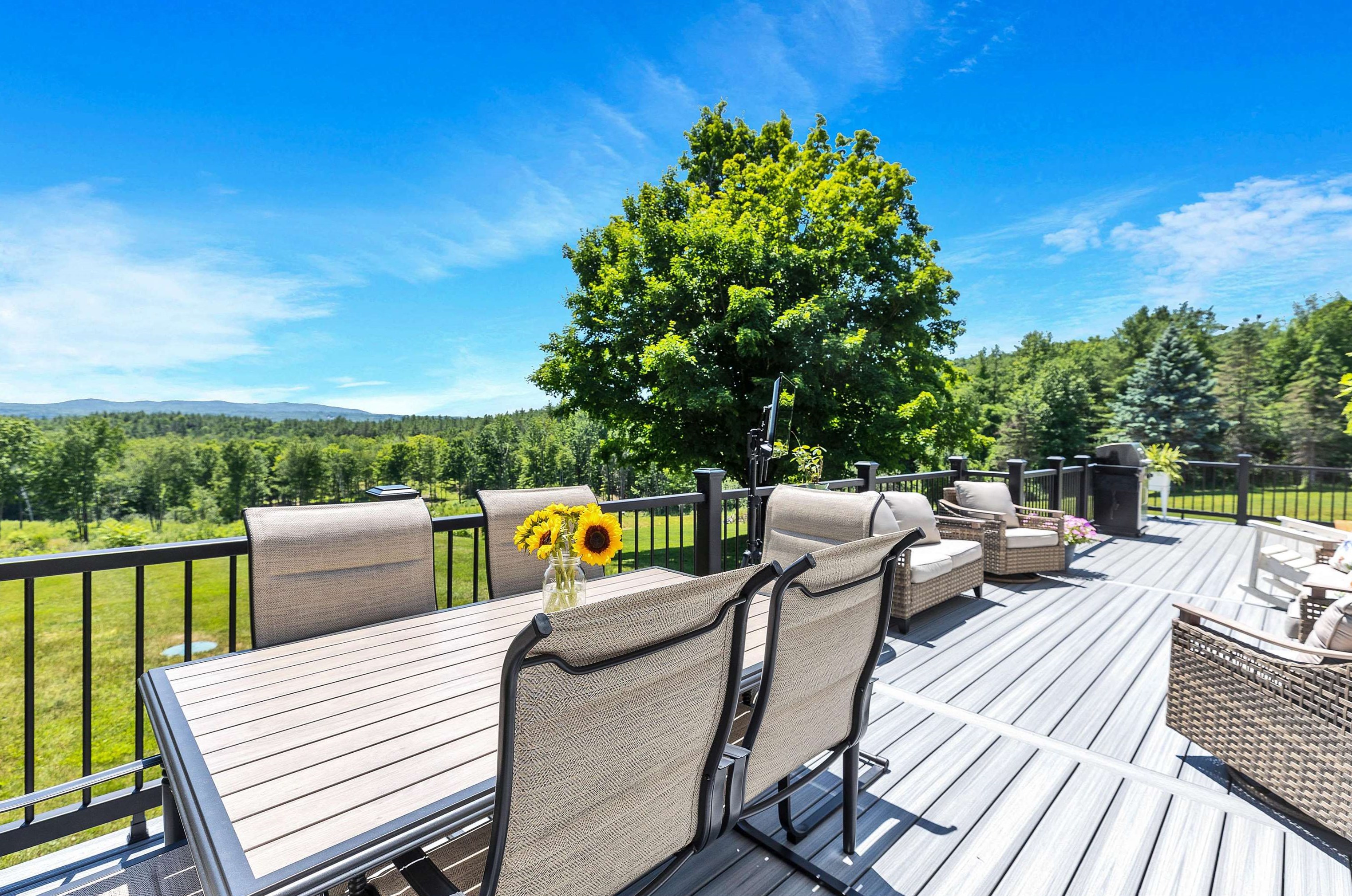 225 Lancaster Hill Rd, Tilton, NH 03276