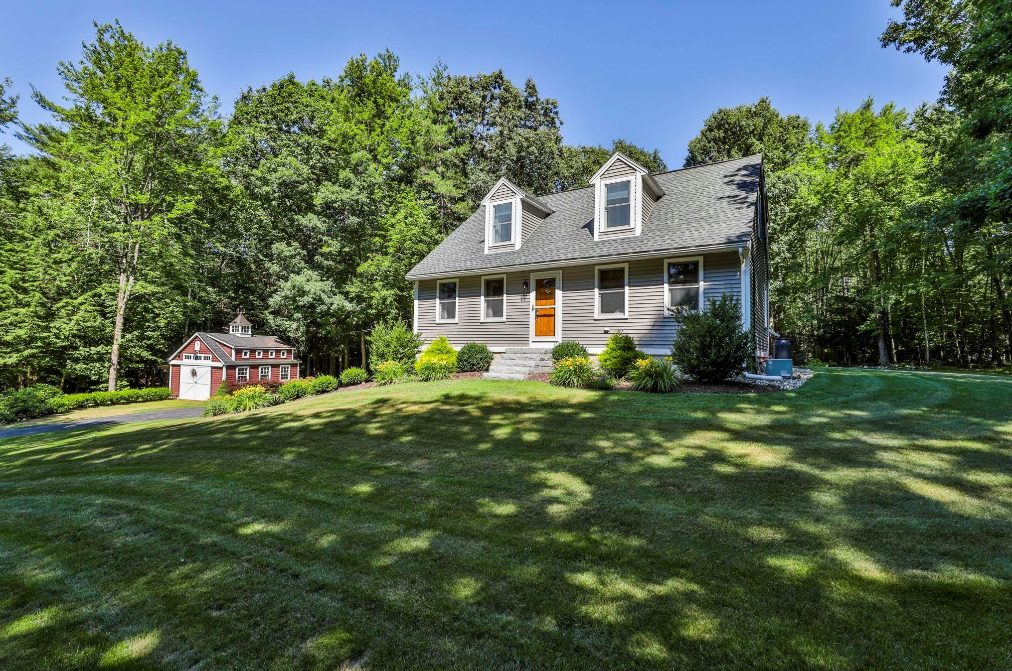 95 Parker Rd, Chester, NH 03036
