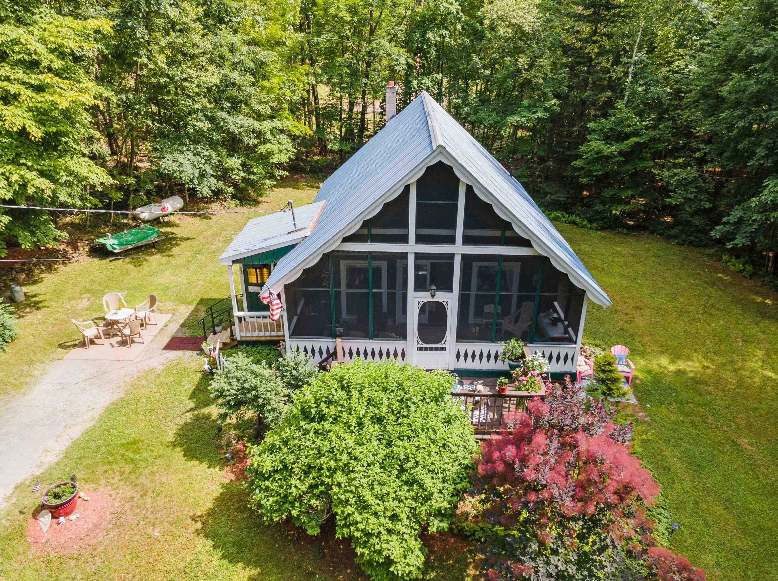 22 Tennis Cir, Landaff, NH 03785