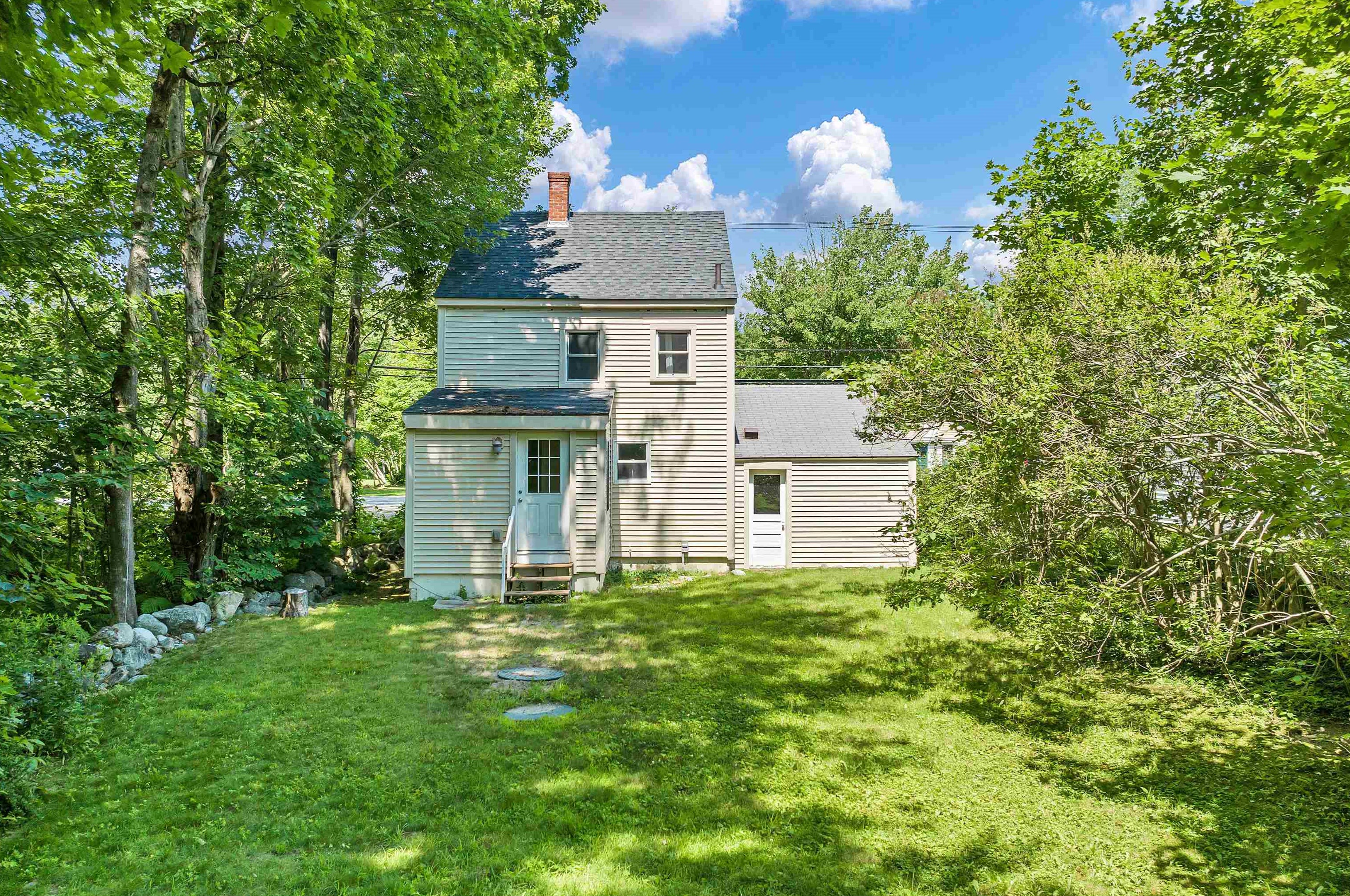344 N Main St, Tuftonboro, NH 03894