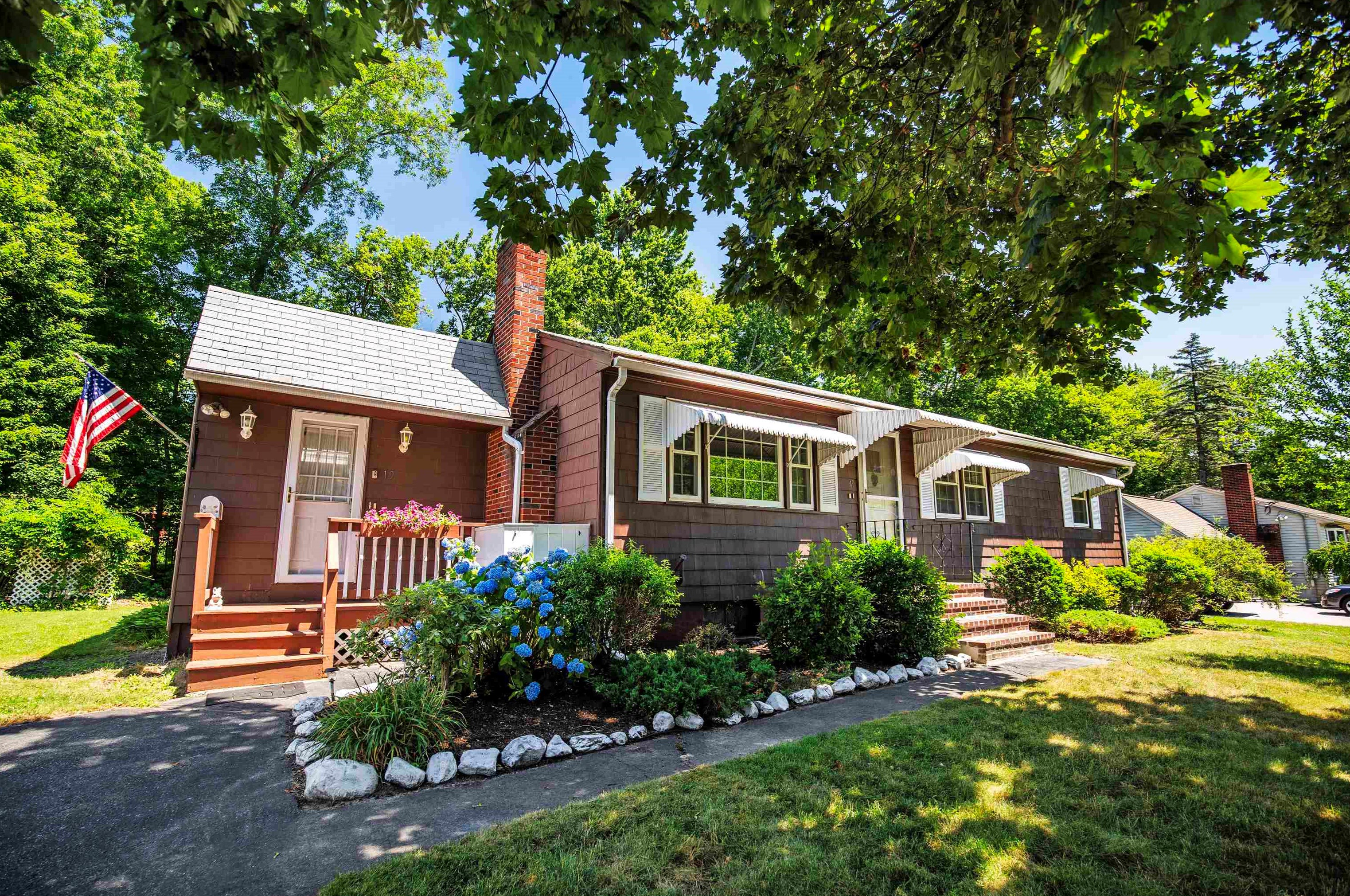 19 Budron Ave, Salem, NH 03079