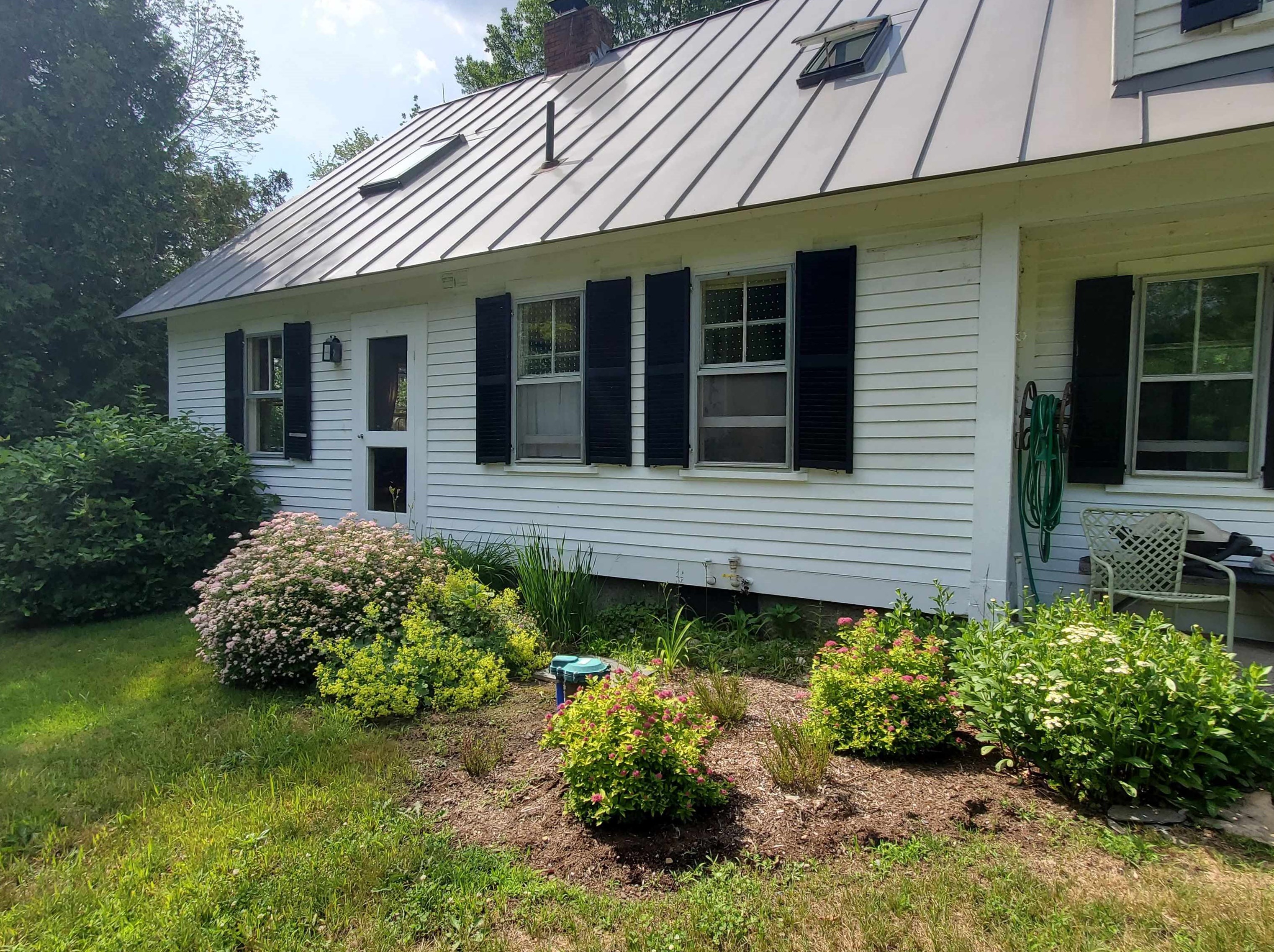 529 Lockehaven Rd, Enfield, NH 03748