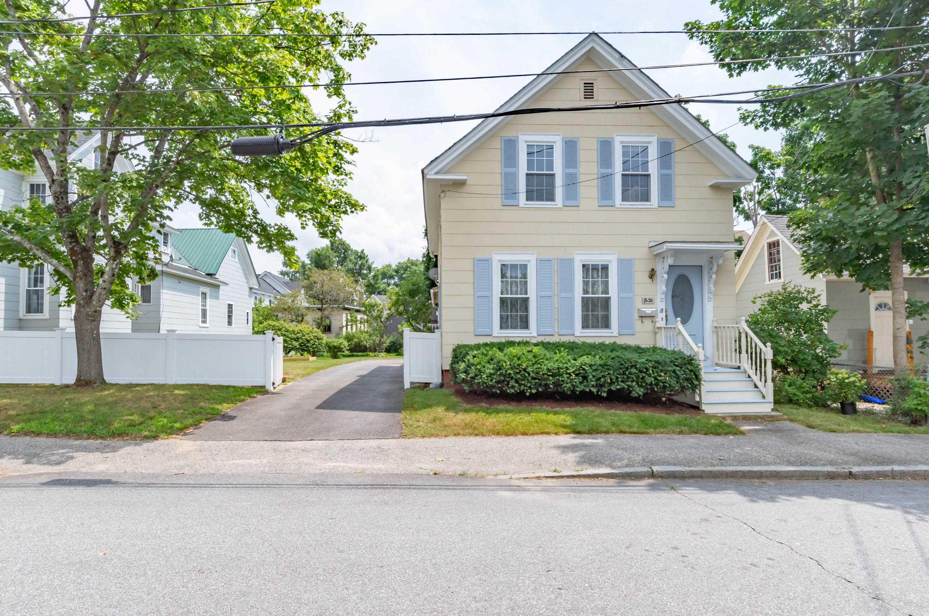 31 Laurel St, Concord, NH 03301