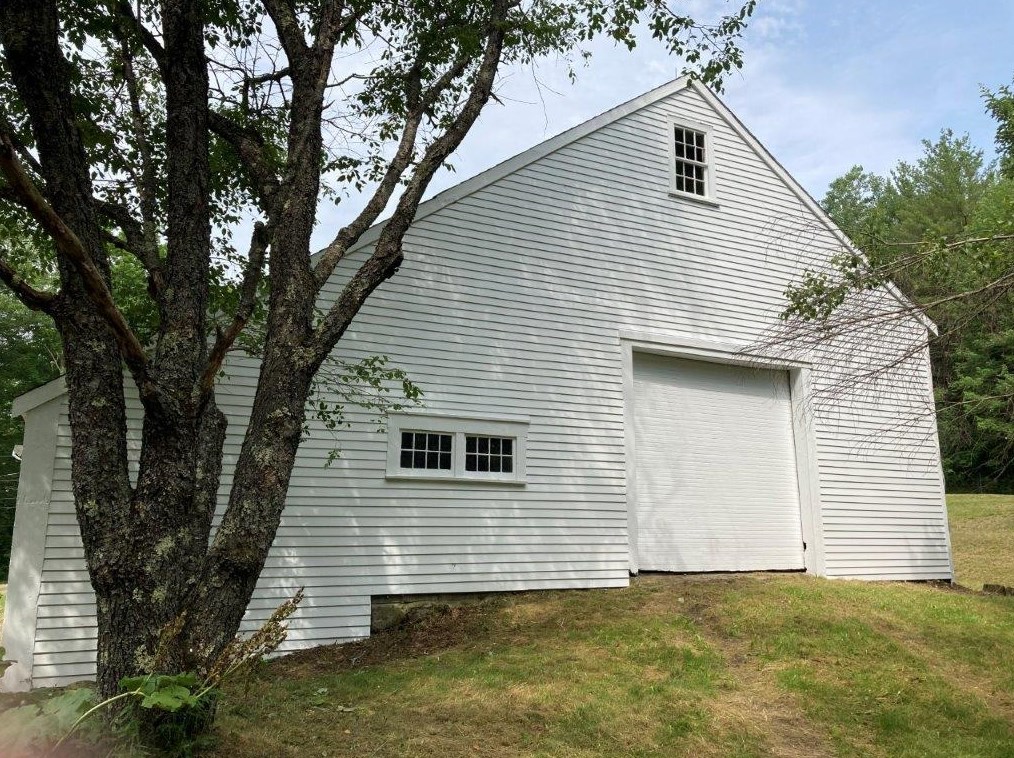 20 Tug Mountain Rd, Orange, NH 03741