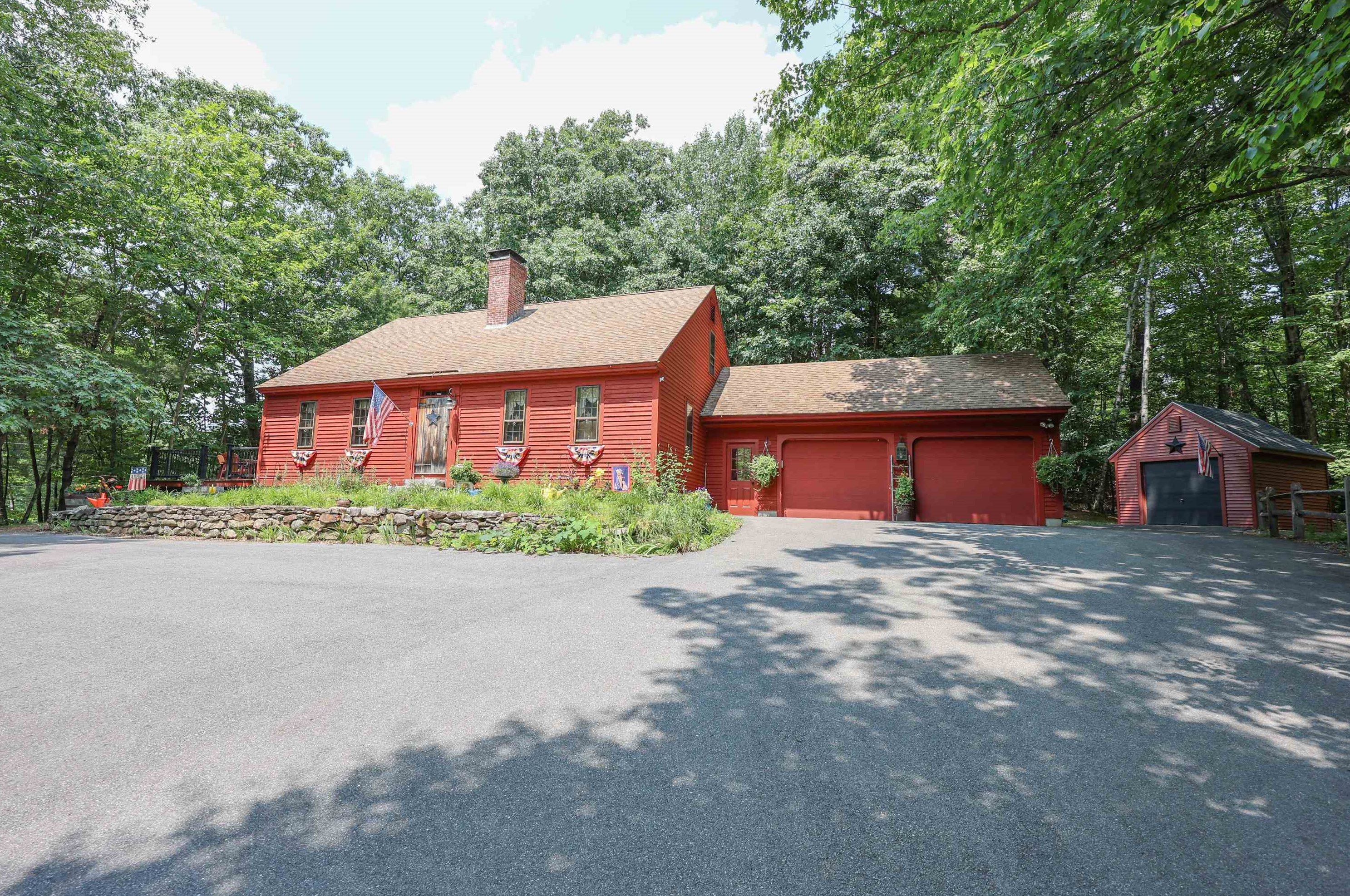 45 Brown Ridge Rd, Weare, NH 03281