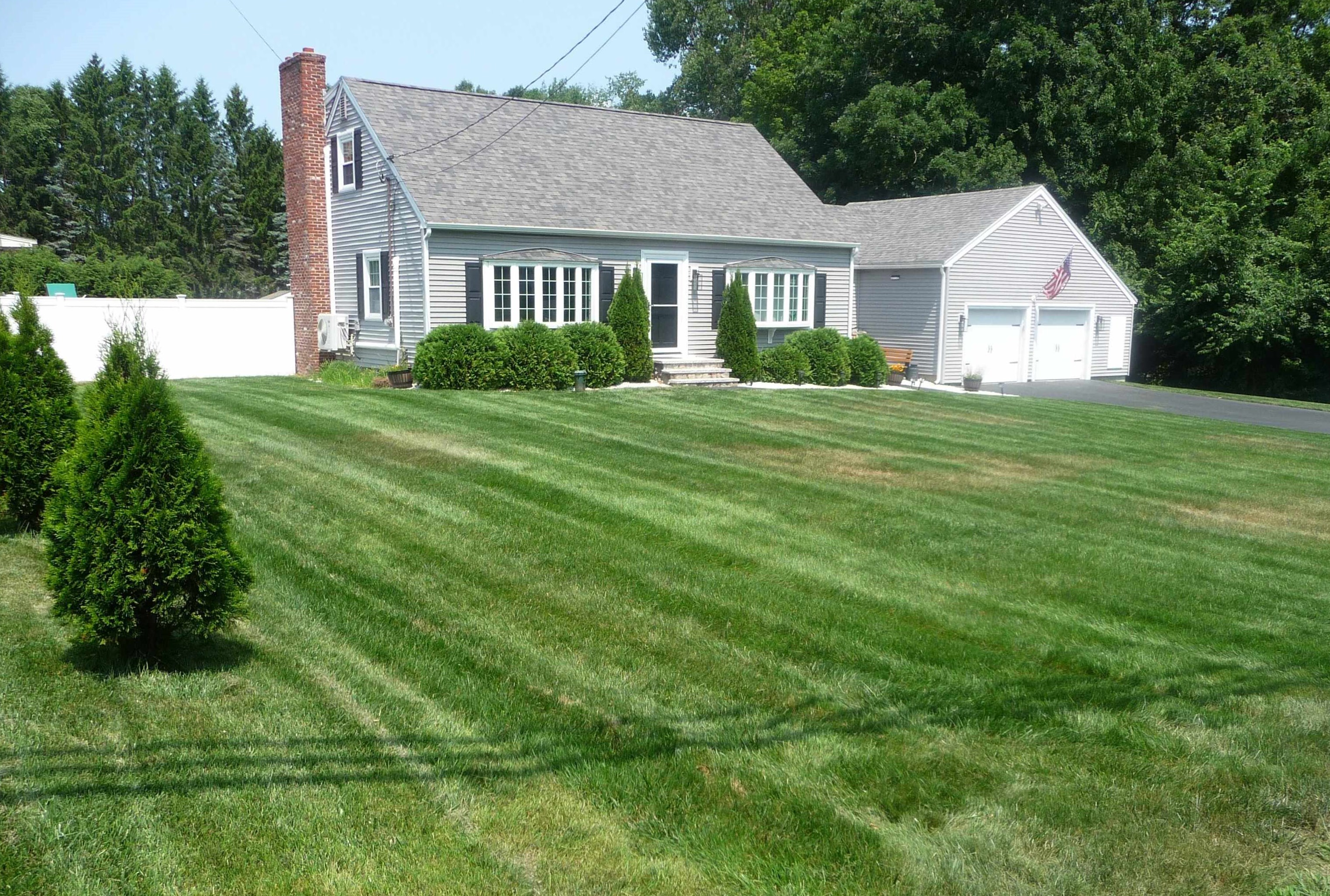 24 Smith Corner Rd, Plaistow, NH 03865