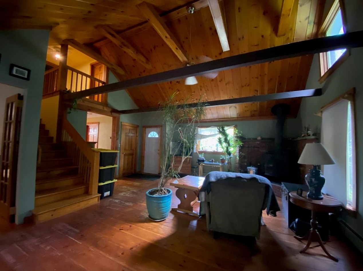 562 Chesham Rd, Harrisville, NH 03450