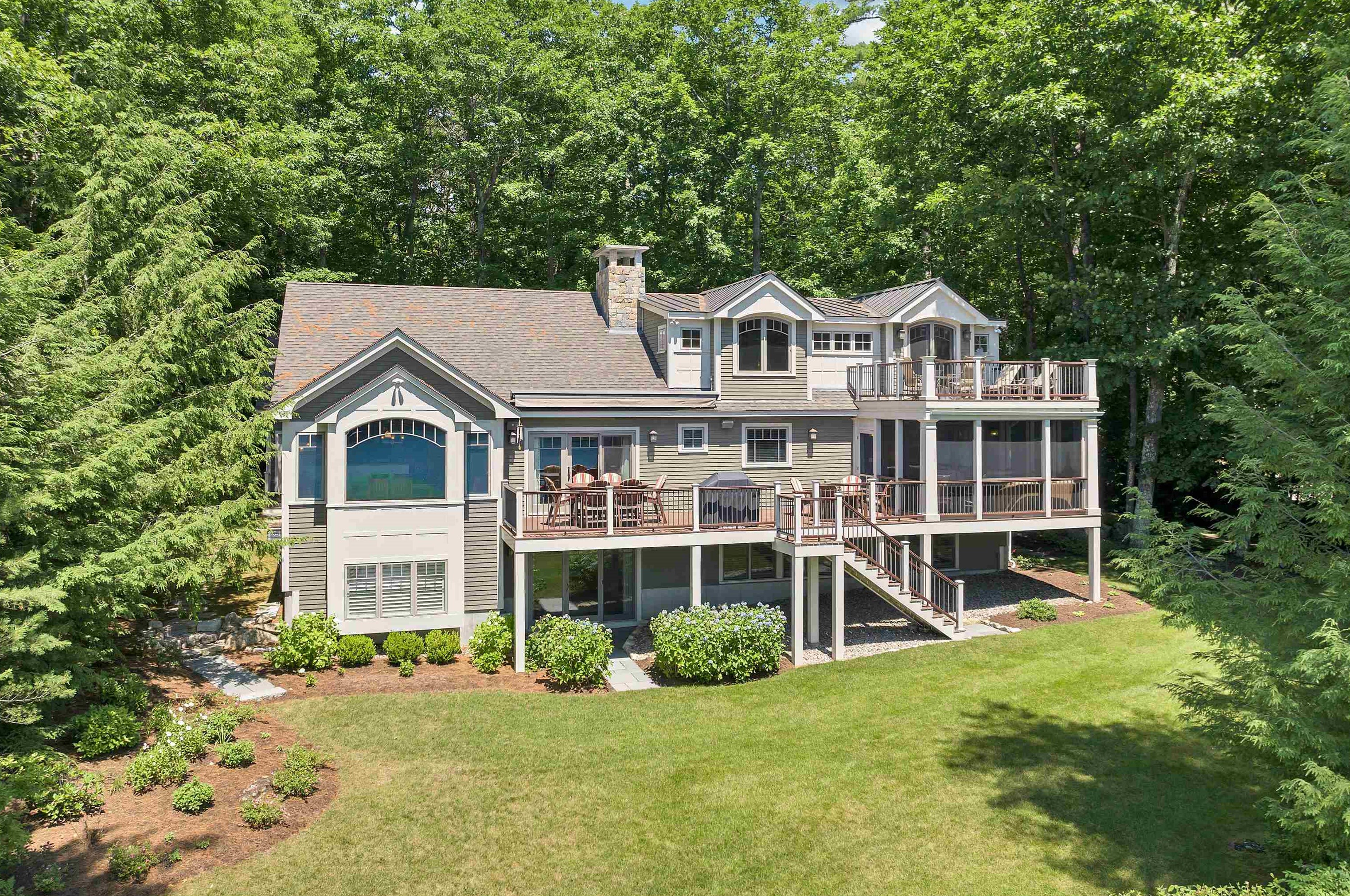 58 Governor Wentworth Hwy, Tuftonboro, NH 03853