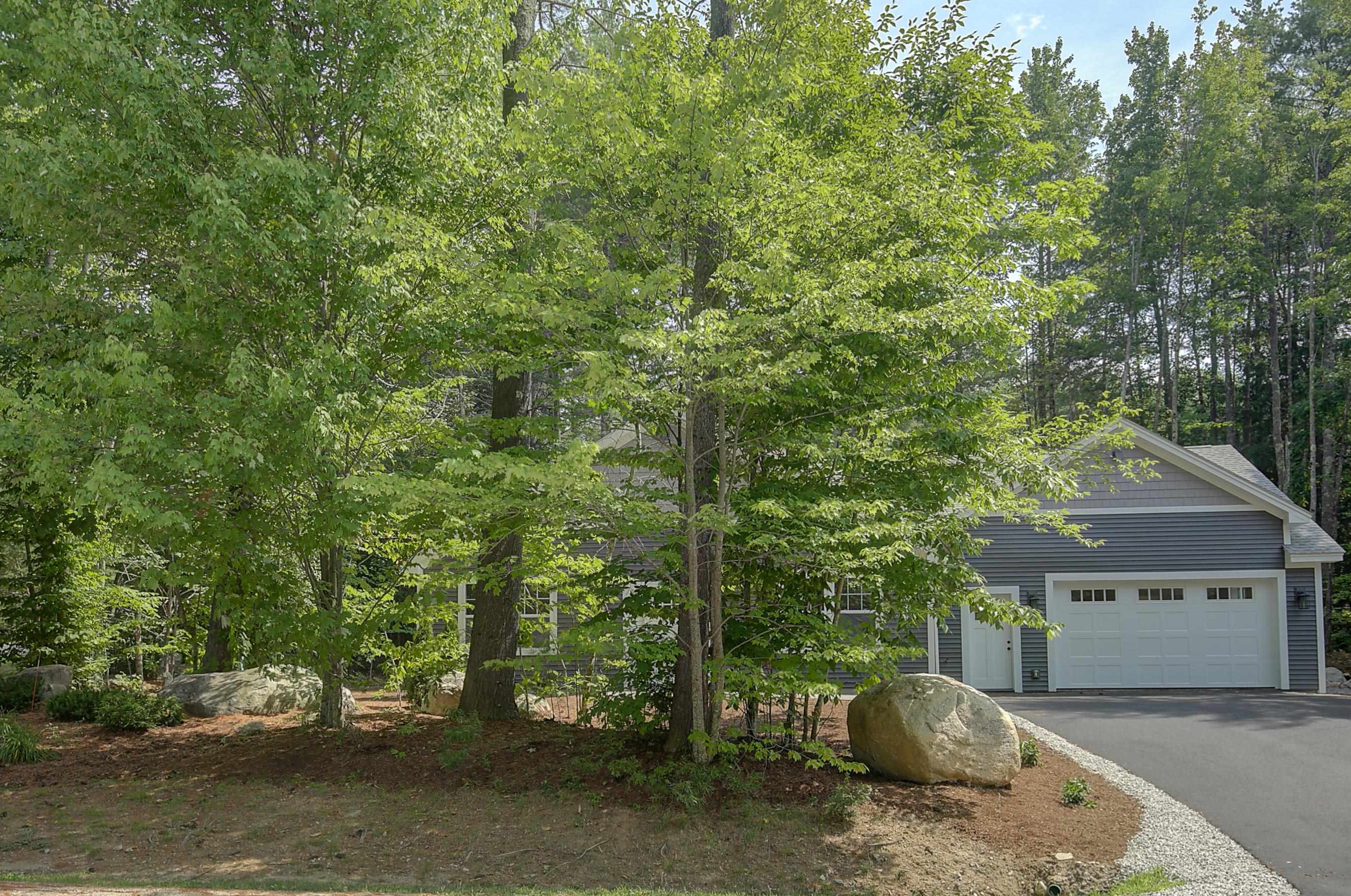 75 Poliquin Dr #16, Conway, NH 03818