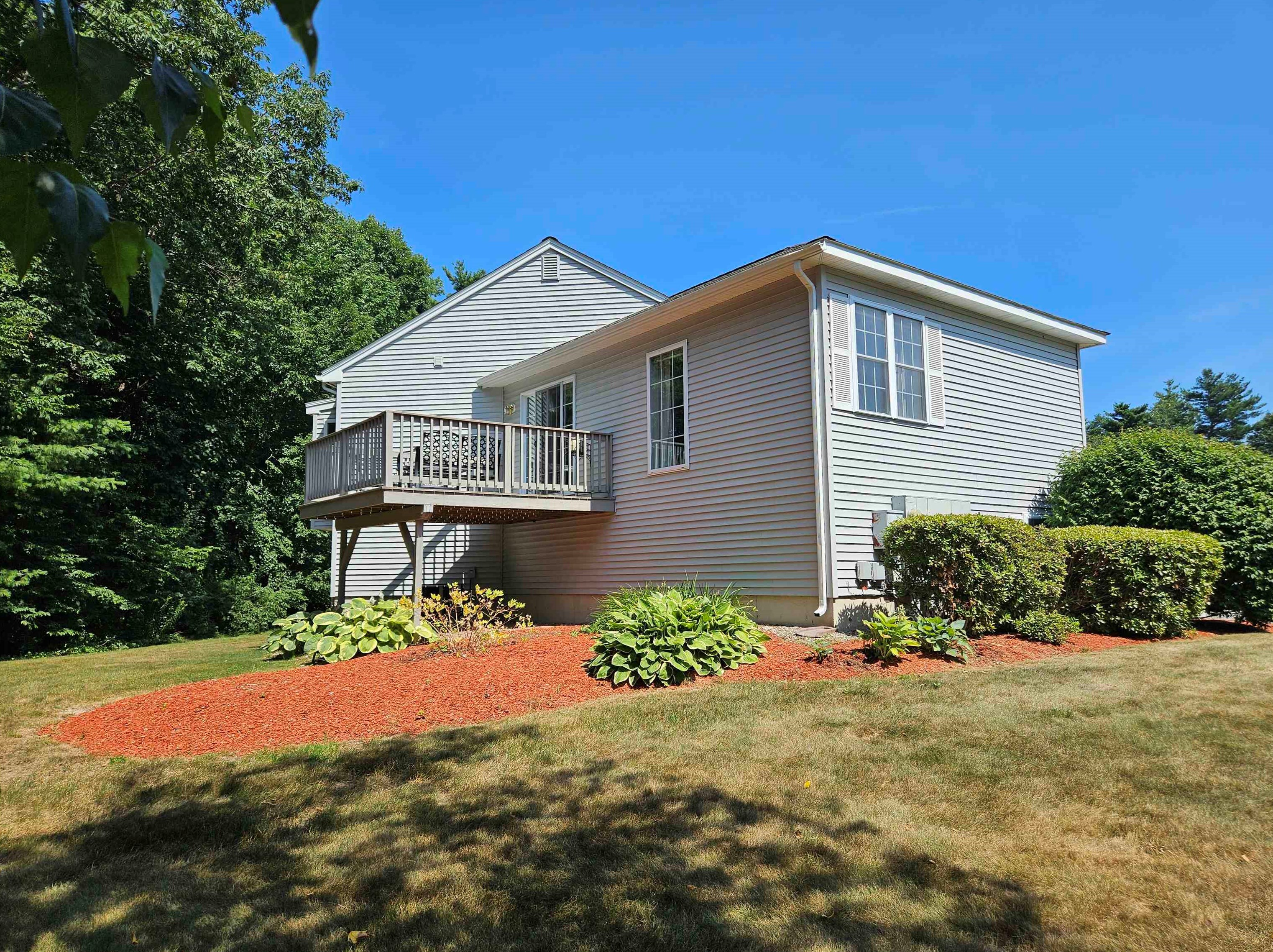 23 Norfolk St #1, Hampstead, NH 03841