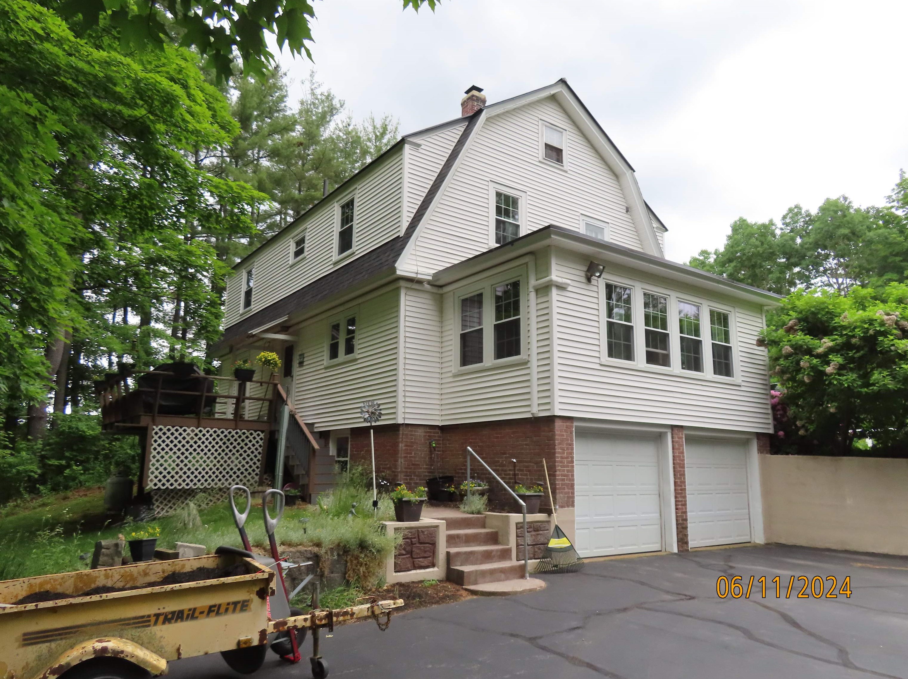566 Pembroke St, Allenstown, NH 03275