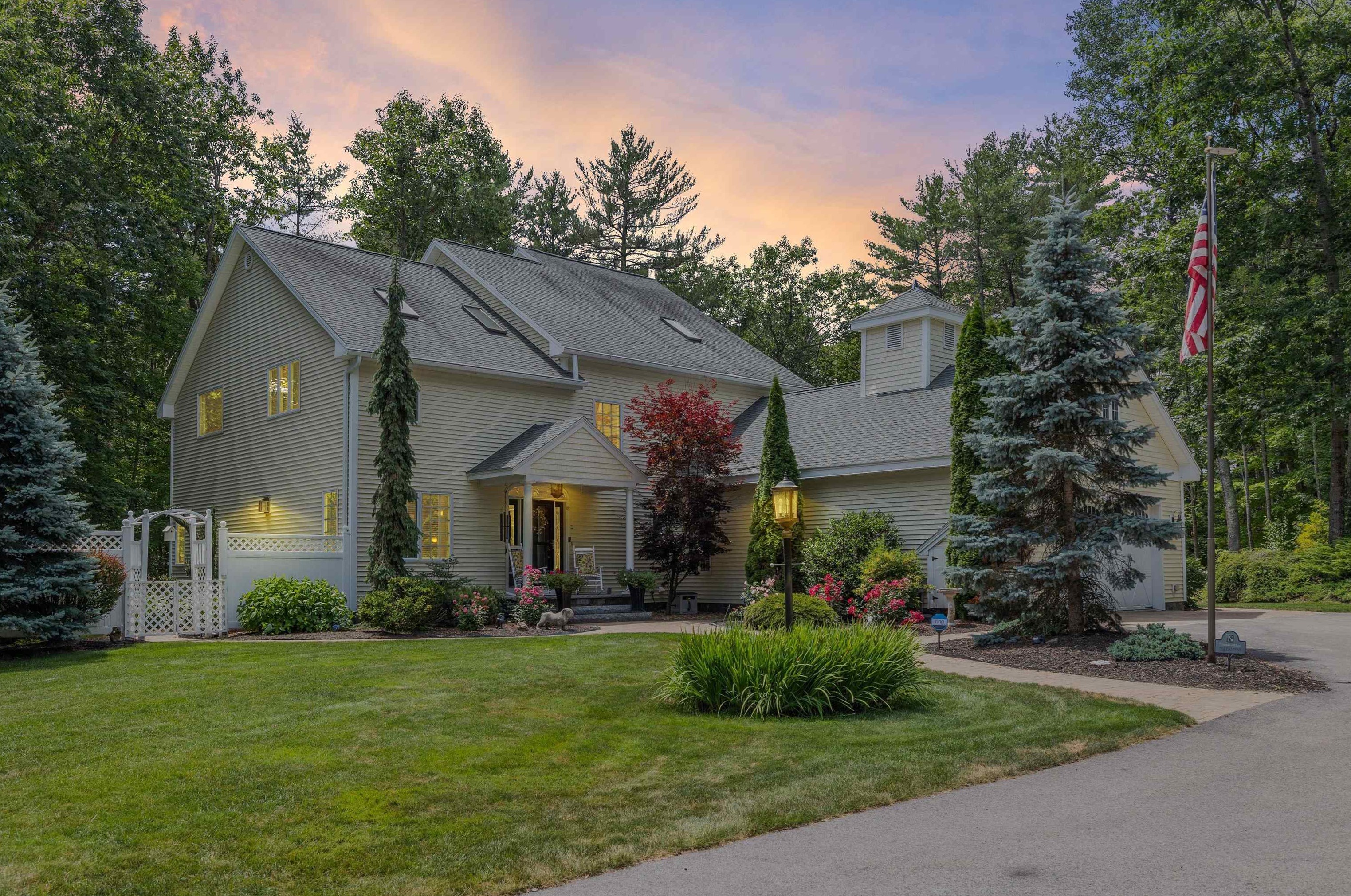 21 Saunders Hill Rd, New Boston, NH 03070