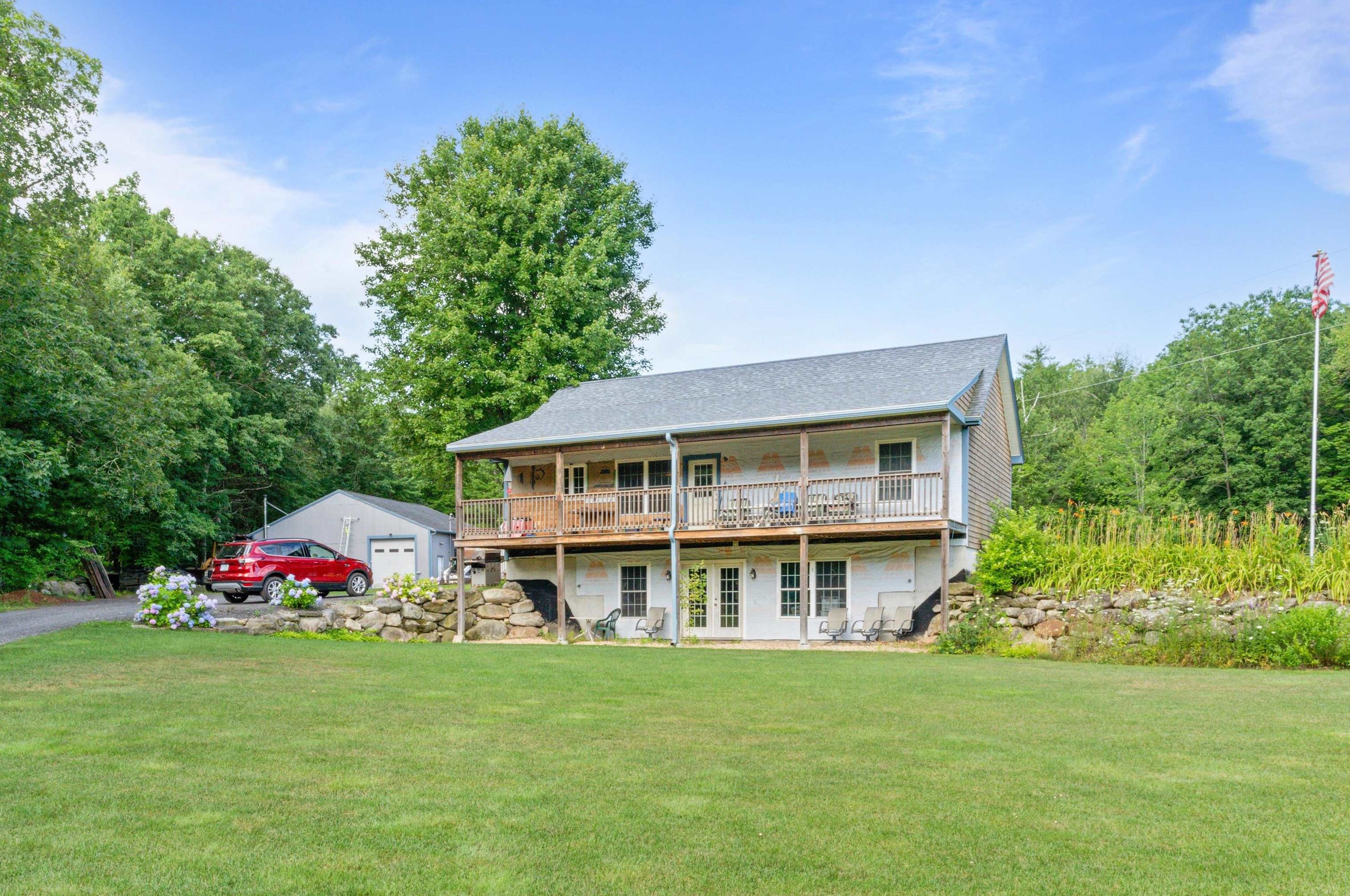 17 Ponemah Hill Rd, Amherst, NH 03031