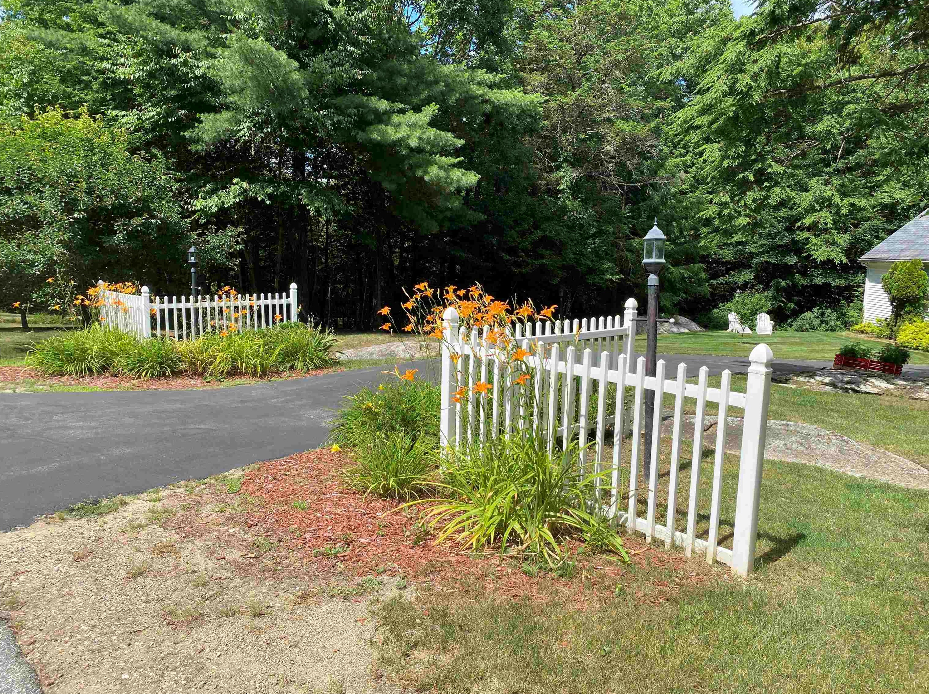 60 Knowles Mill Rd, Chester, NH 03036