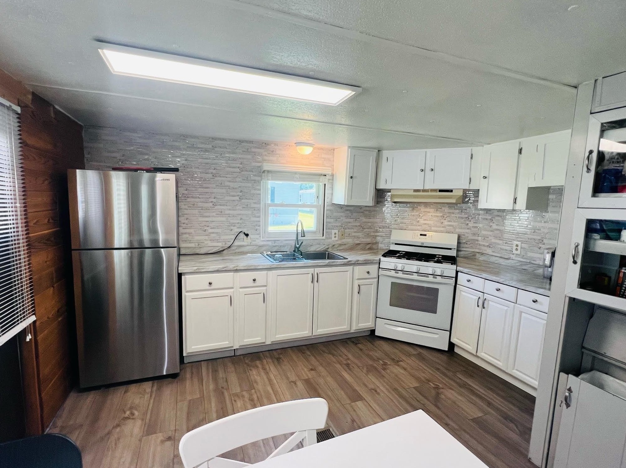 16 Robbins St, Hinsdale, NH 03451