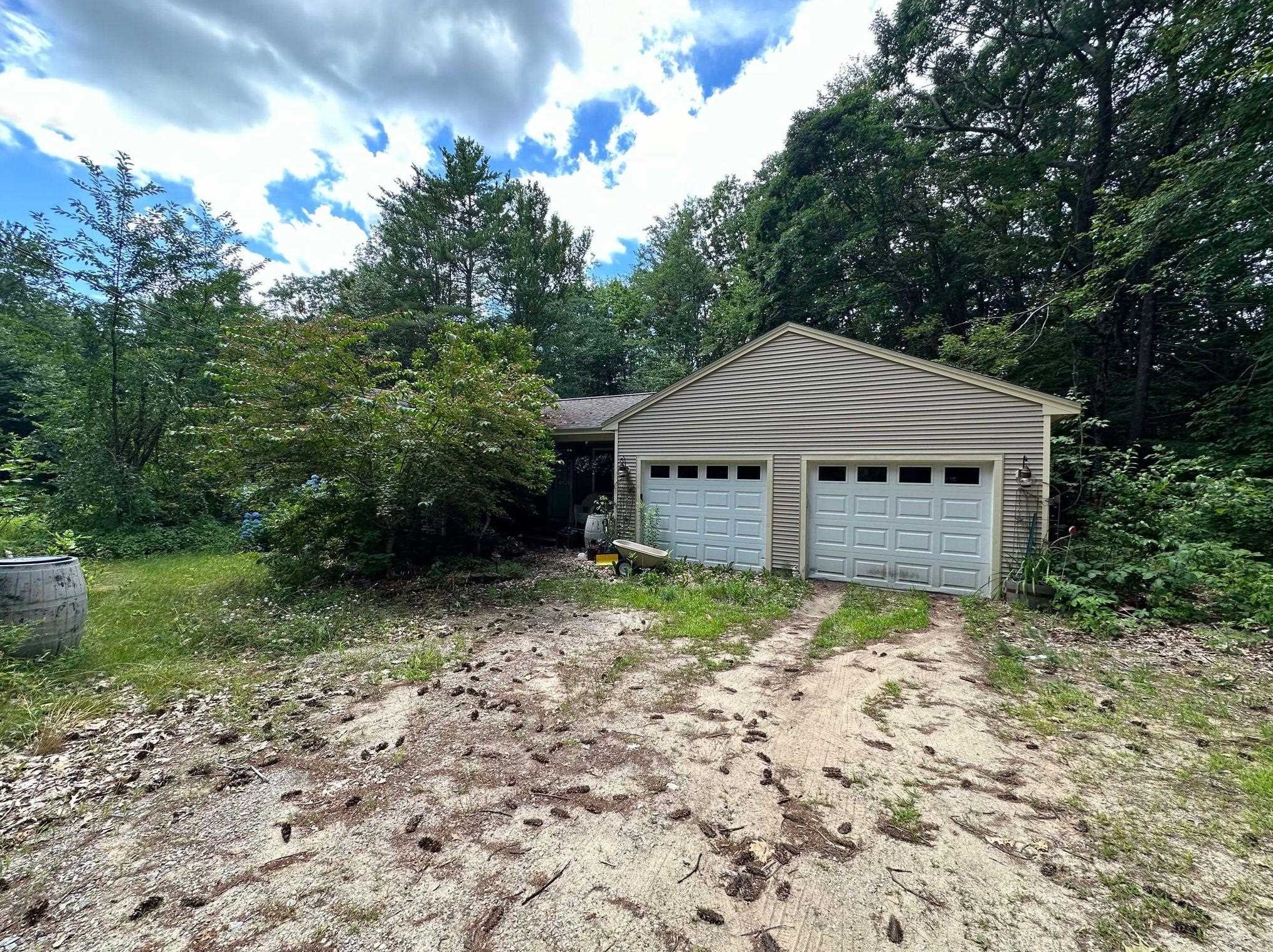 237 Chester Rd, Candia, NH 03034