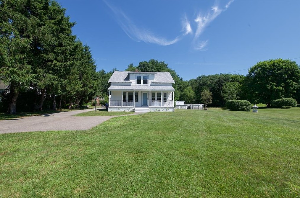 35 Main St, Plaistow, NH 03865-3005