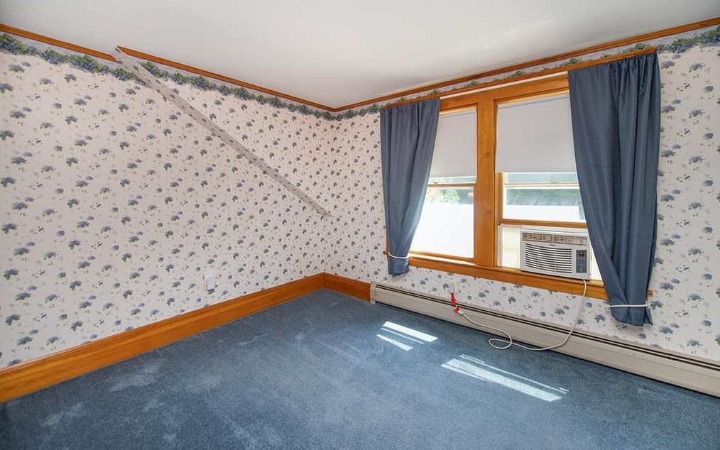 35 Main St, Plaistow NH 03865-3034 exterior