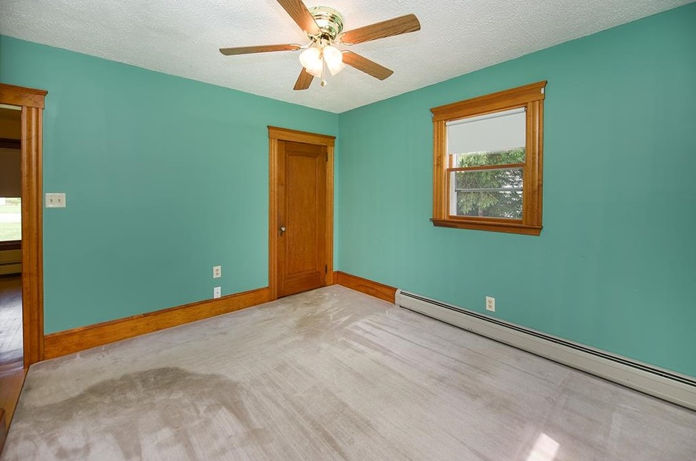 35 Main St, Plaistow NH 03865-3034 exterior