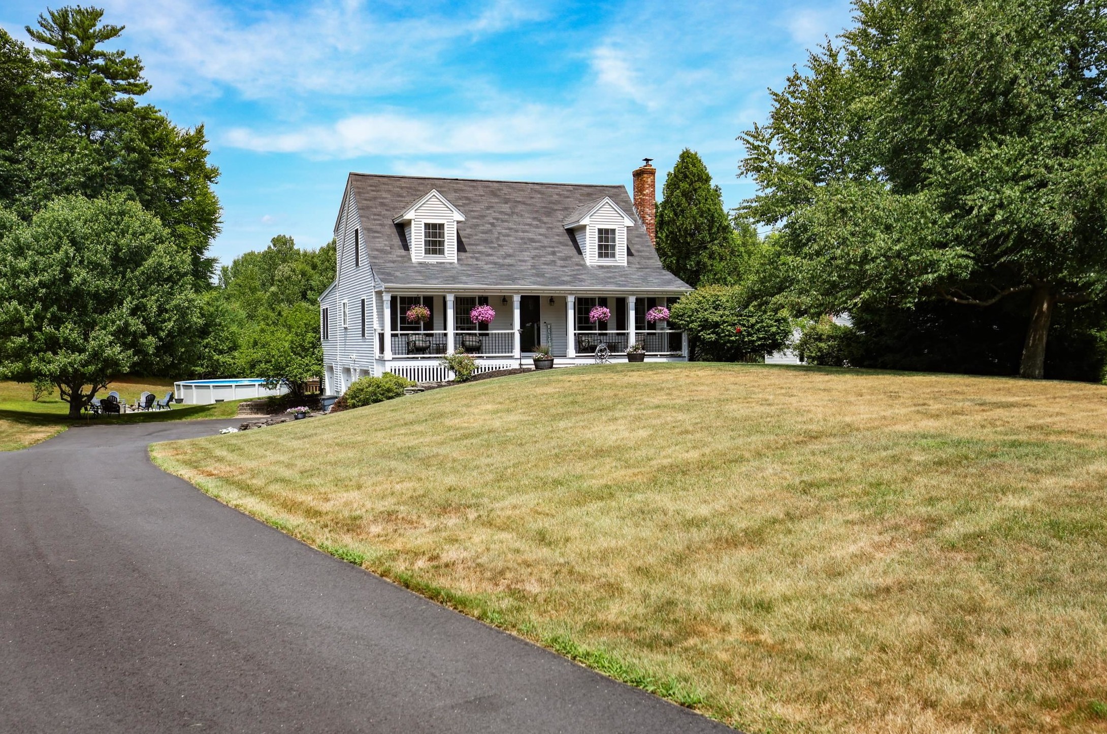 4 Ashley Dr, Newton, NH 03858