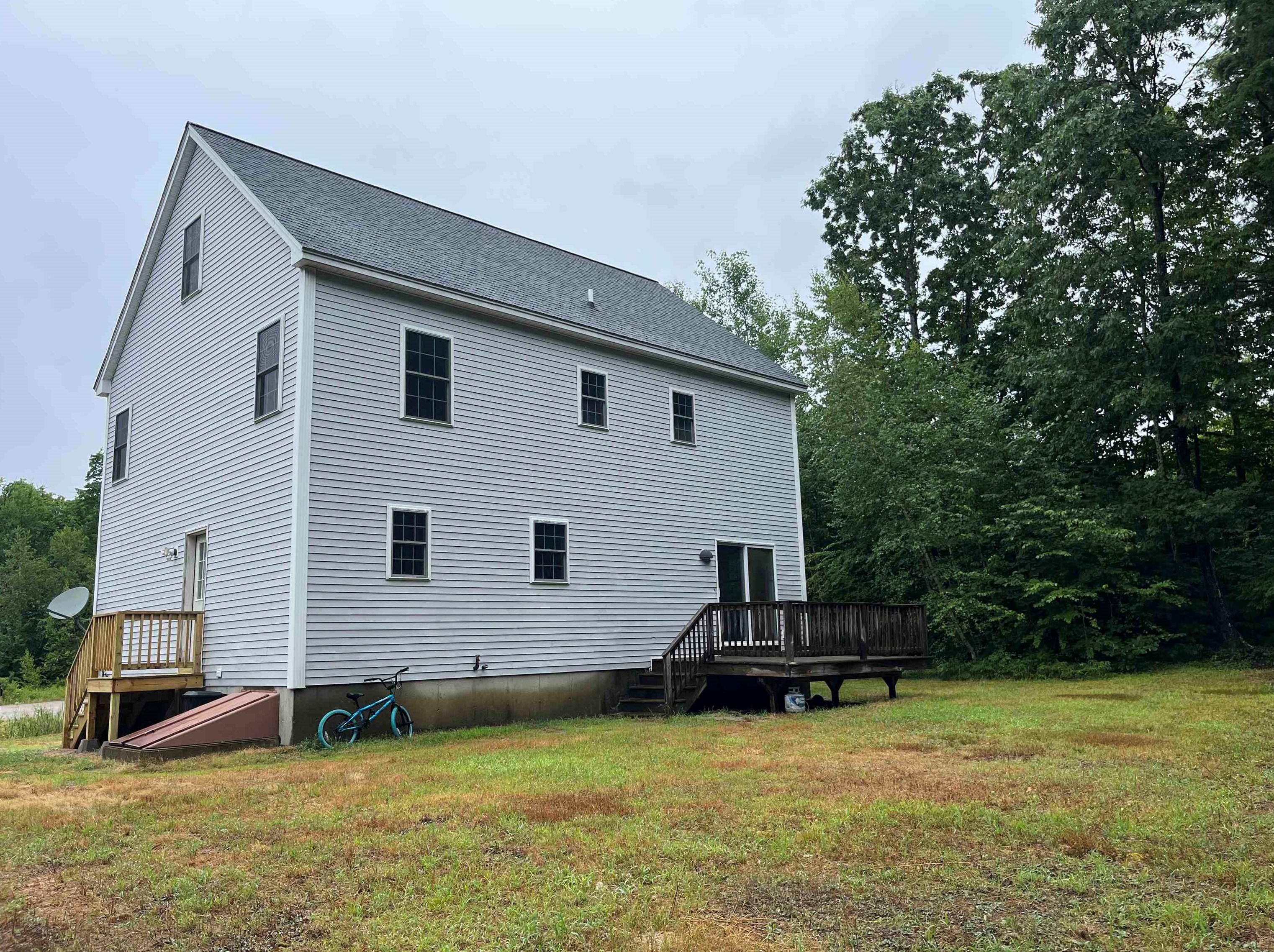 52 Ridgeview Dr, Milton, NH 03851