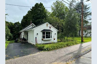 89 Main Street, New Hampton, NH 03256 - Photo 1