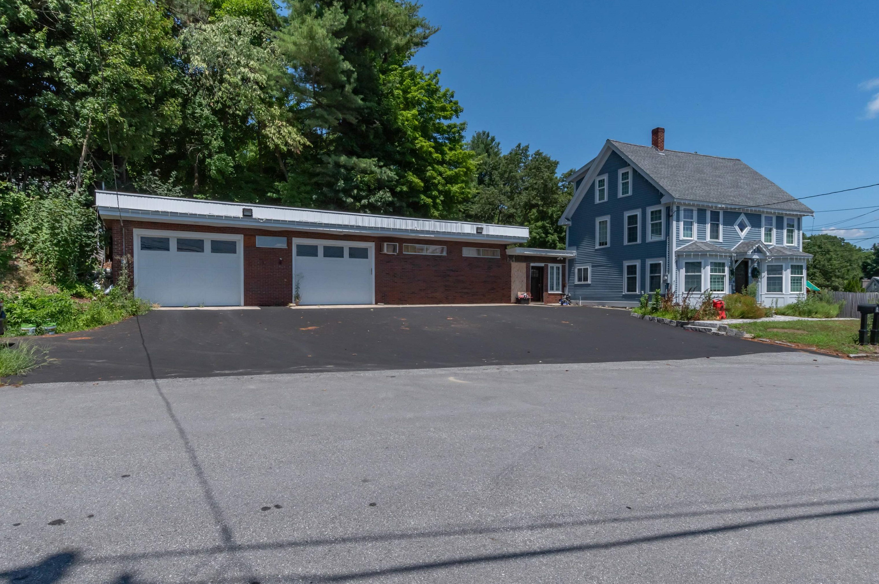 2 Howard St, Salem, NH 03079