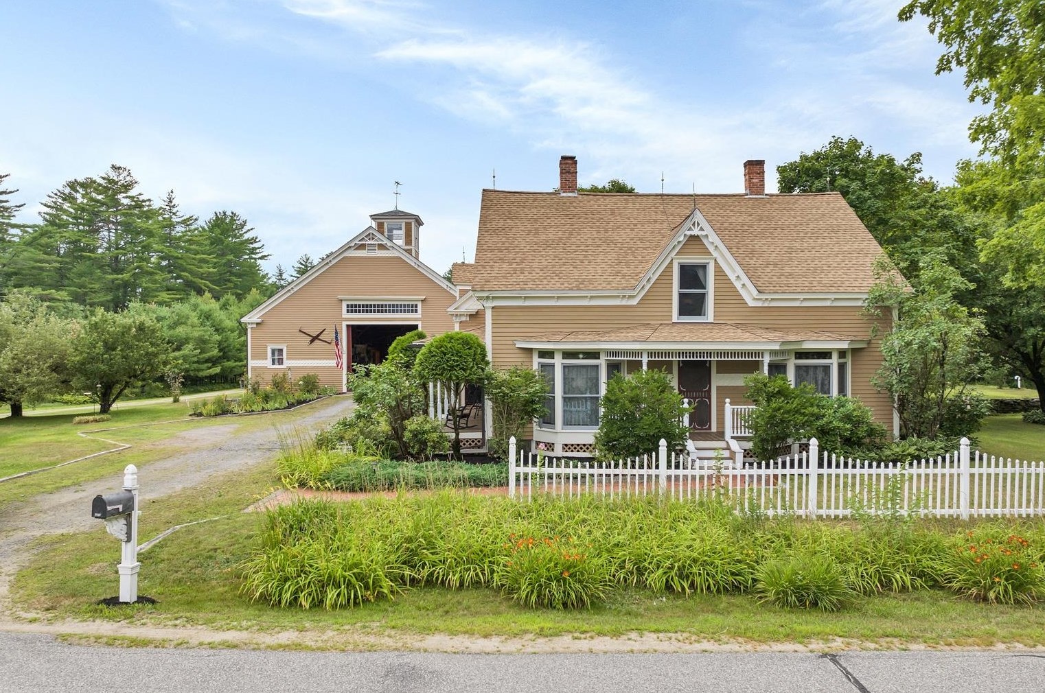 191 Huntress Bridge Rd, Effingham, NH 03882