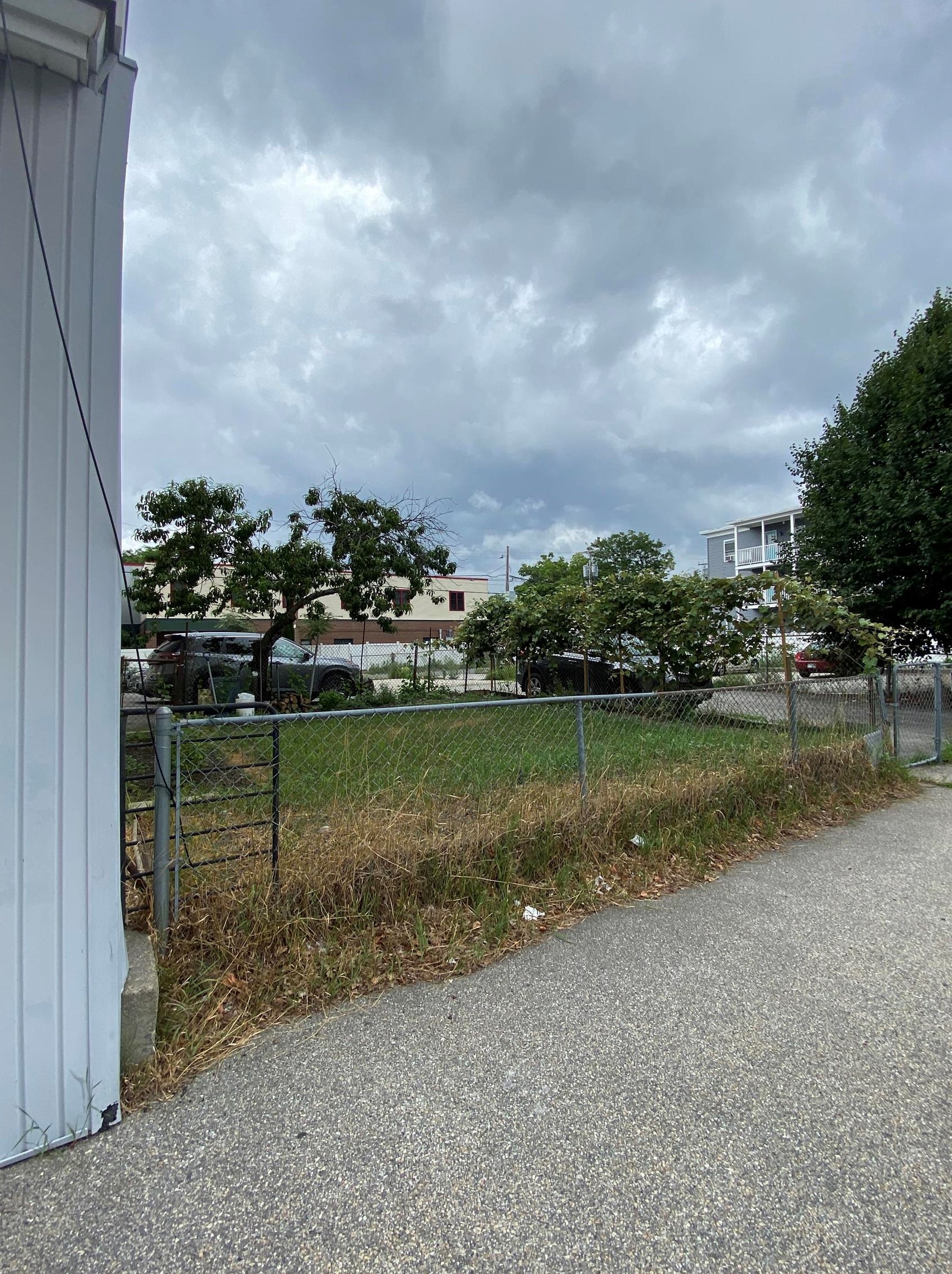 110 Spruce St, Manchester, NH 03103-5327