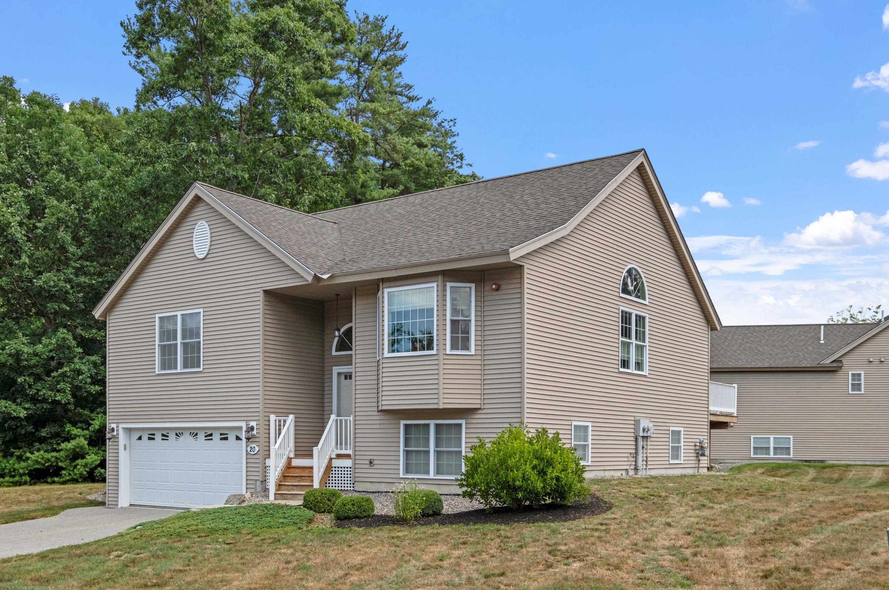 20 Bootland Farm Rd, Newton, NH 03858