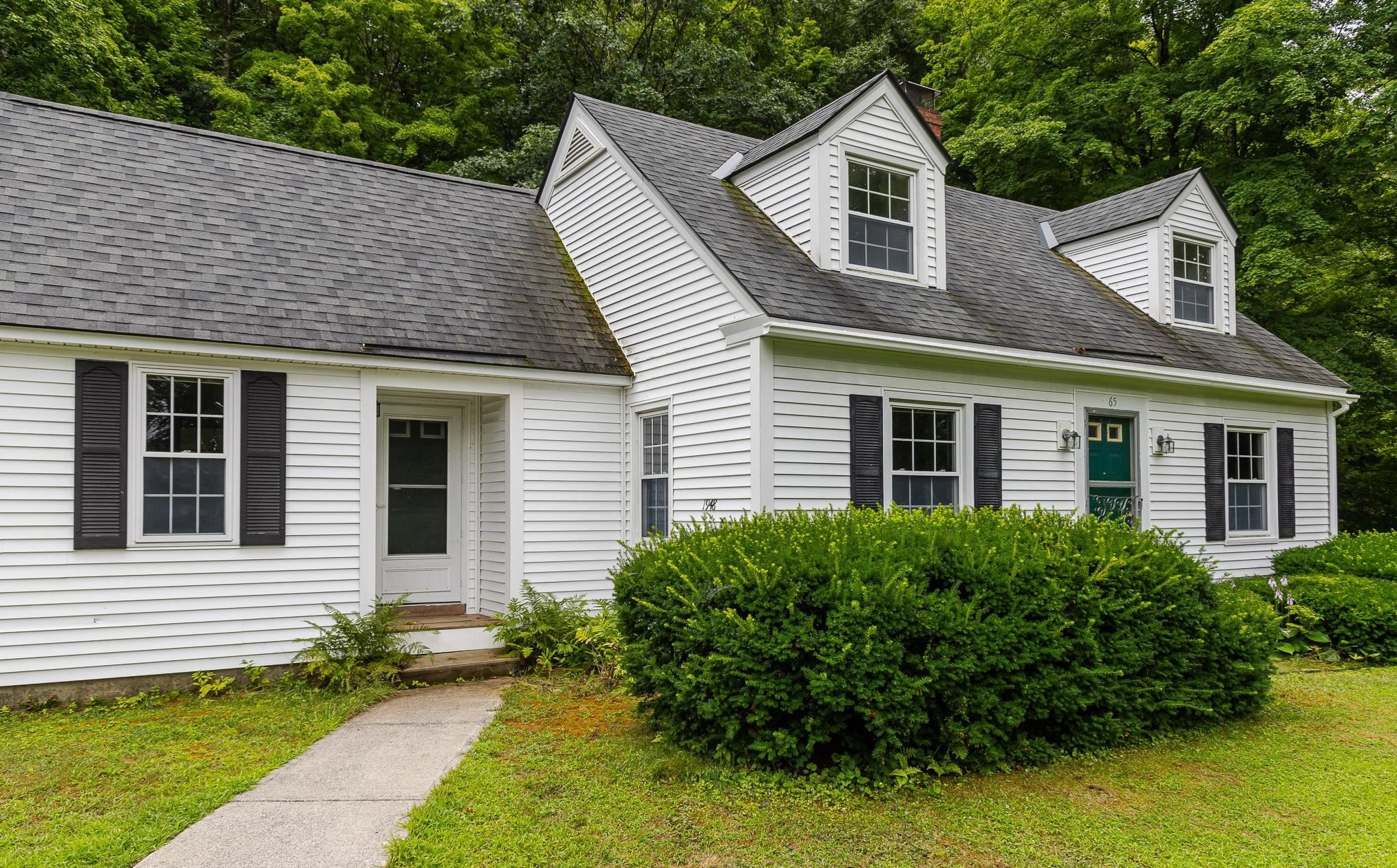 65 N River Rd, Walpole, NH 03608