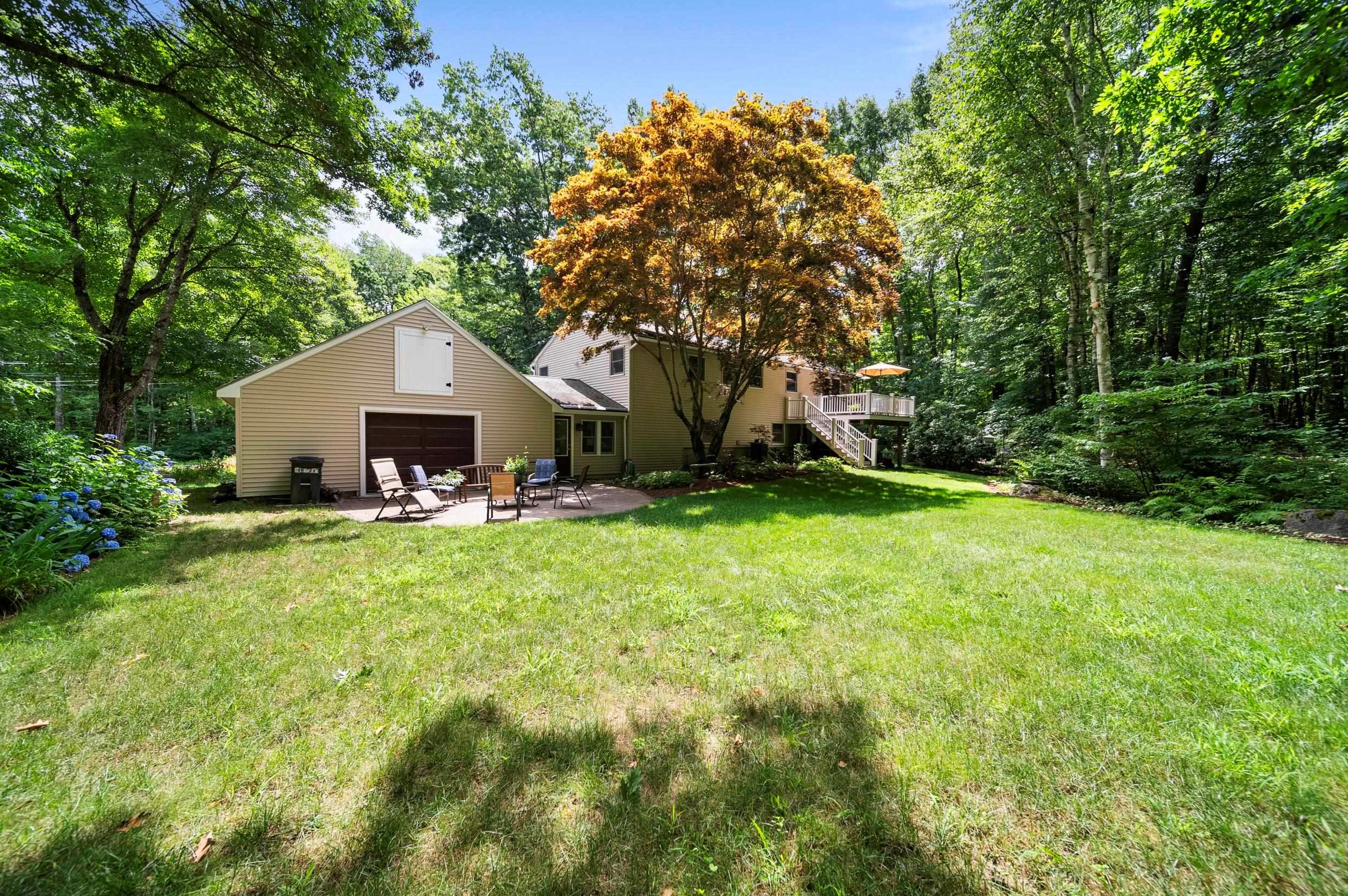 46 Walker Rd, Atkinson, NH 03811-2351