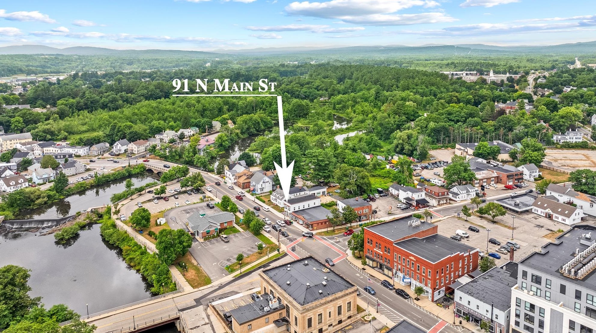 91 N Main St, Rochester, NH 03867