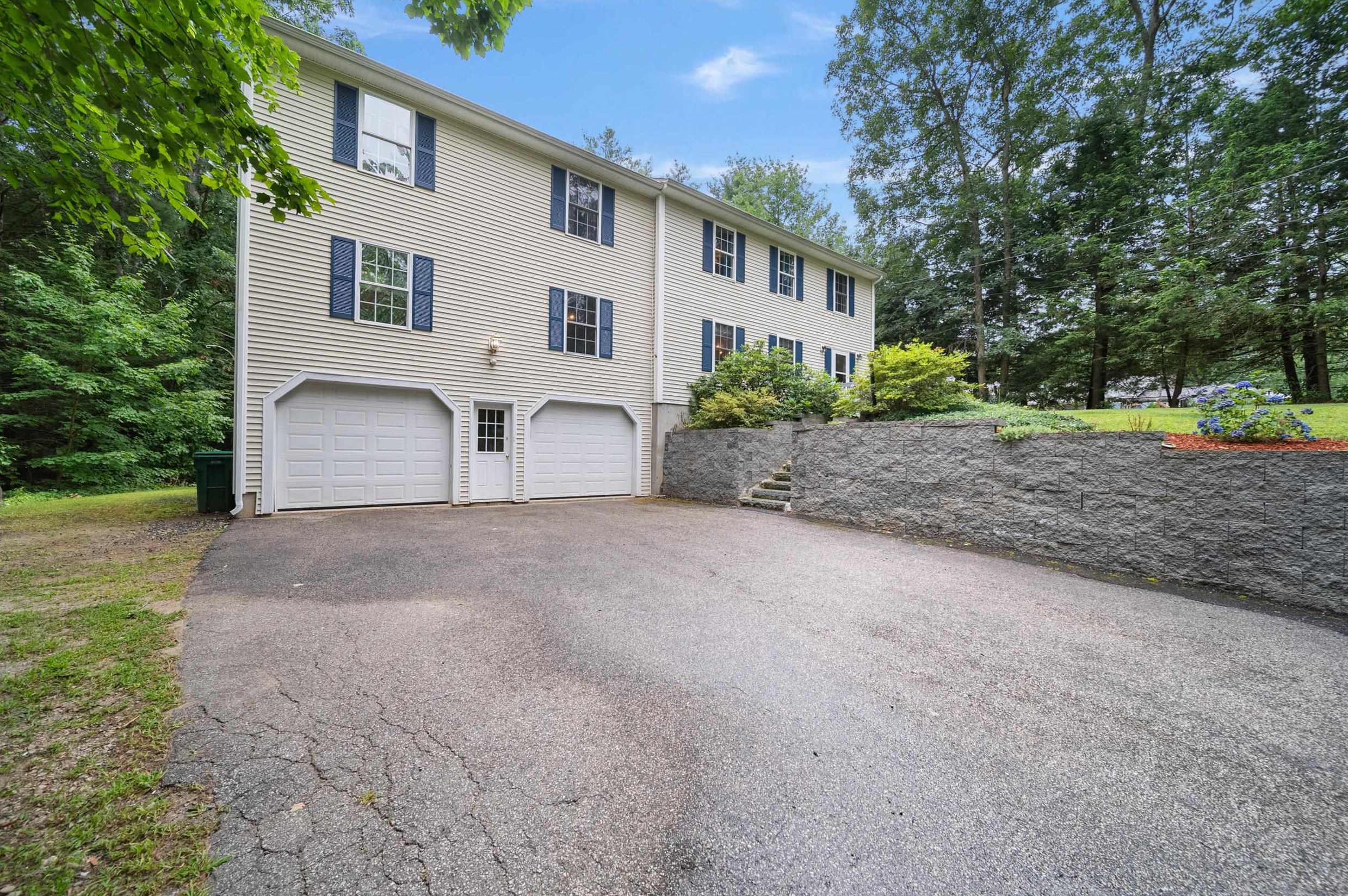 39 Beede Hill Rd, Fremont, NH 03044