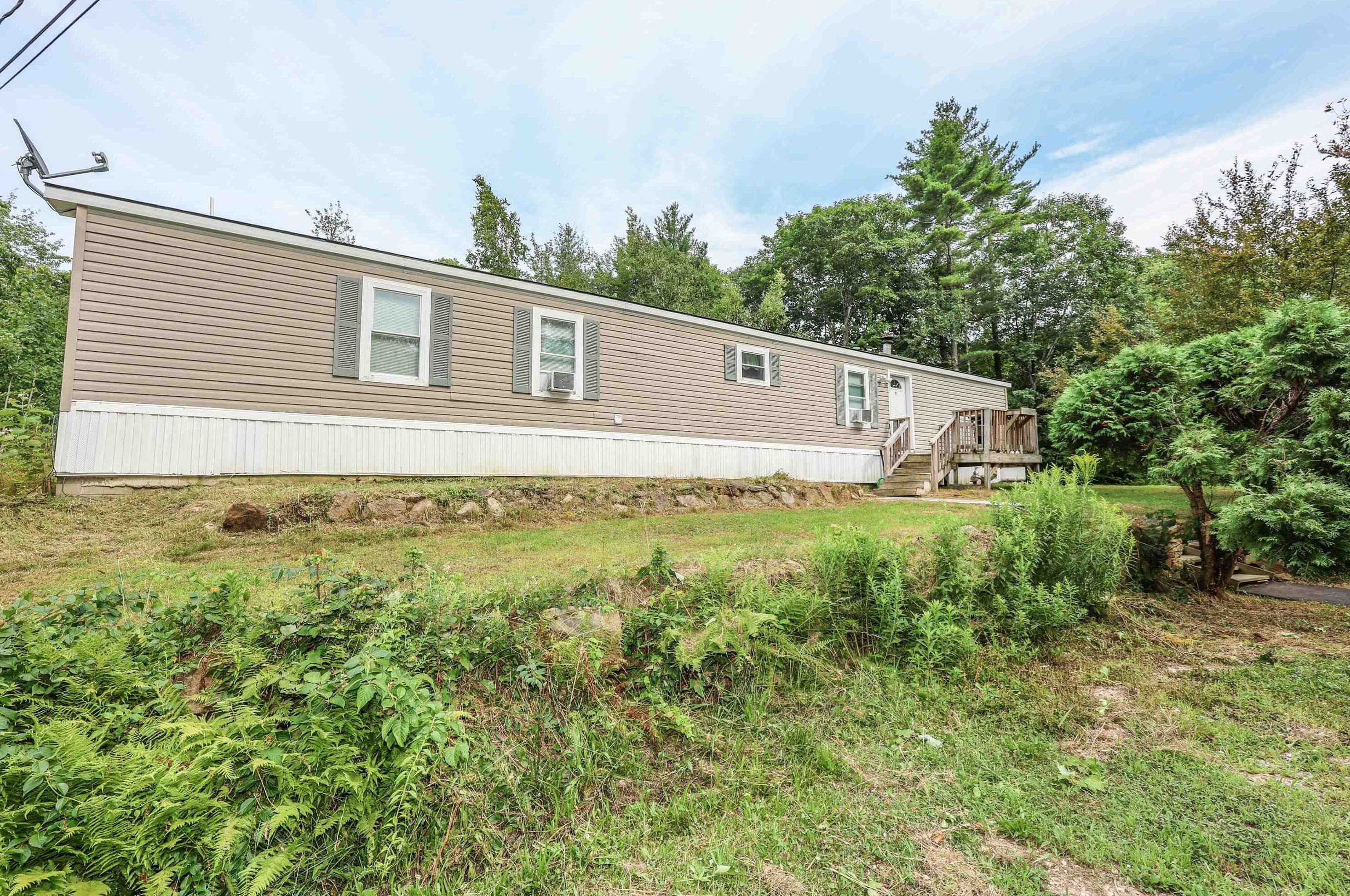 65 Governors Rd, Wakefield, NH 03887