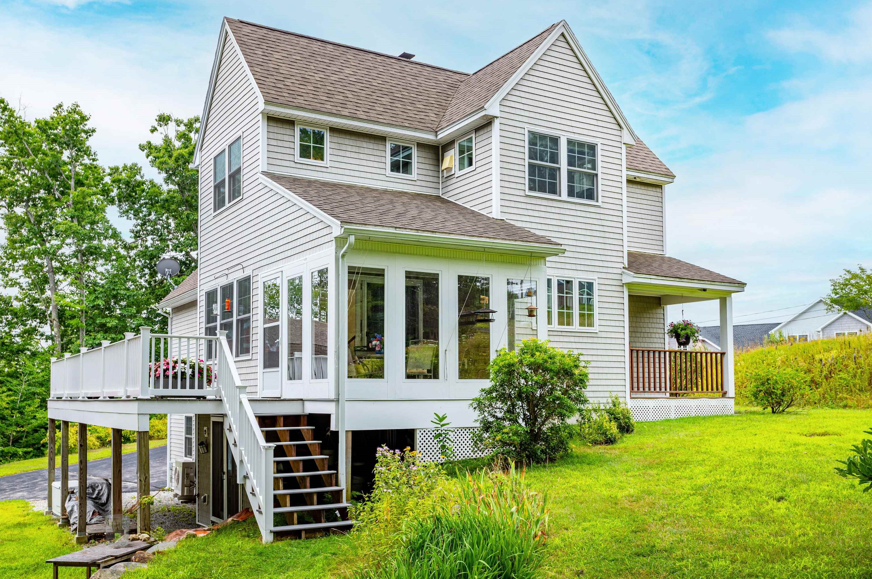 56 Thistle Hill Rd, Concord, NH 03307