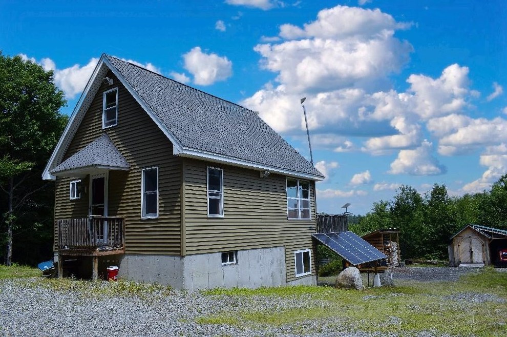 157 Sullivan Rd, Northumberland, NH 03582