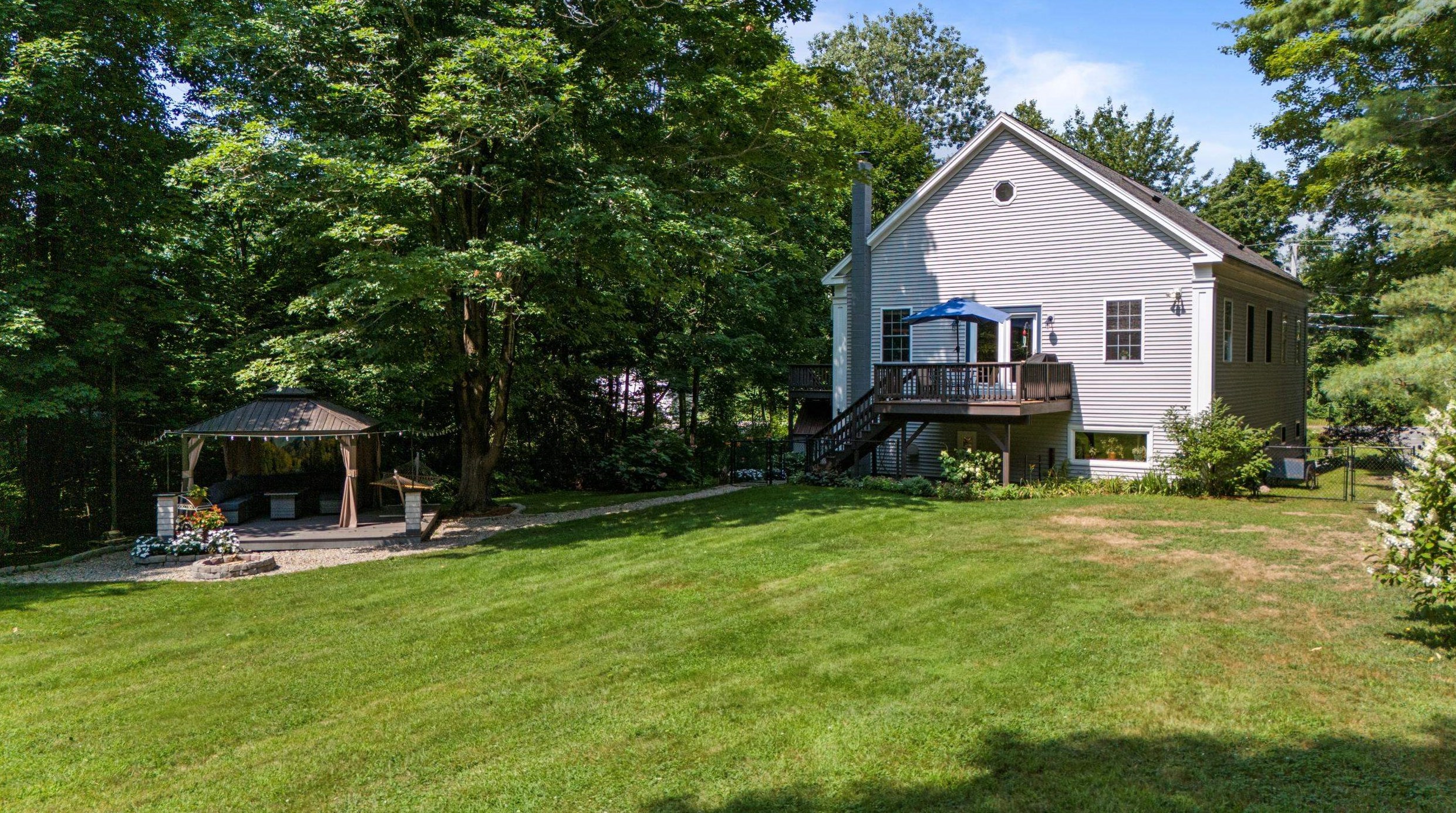 57 &amp 57a Newton Rd, Plaistow, NH 03865