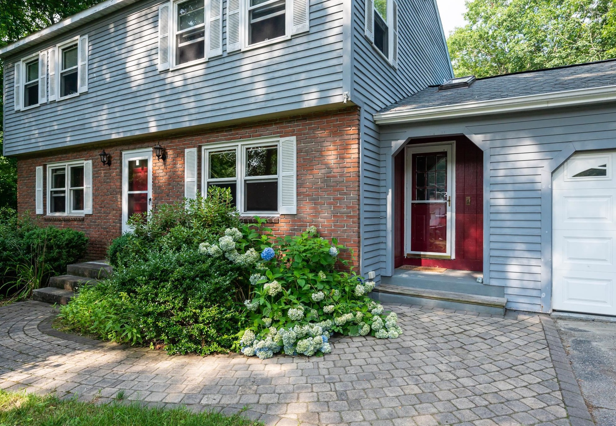34 Walker Rd, Atkinson, NH 03811-2350