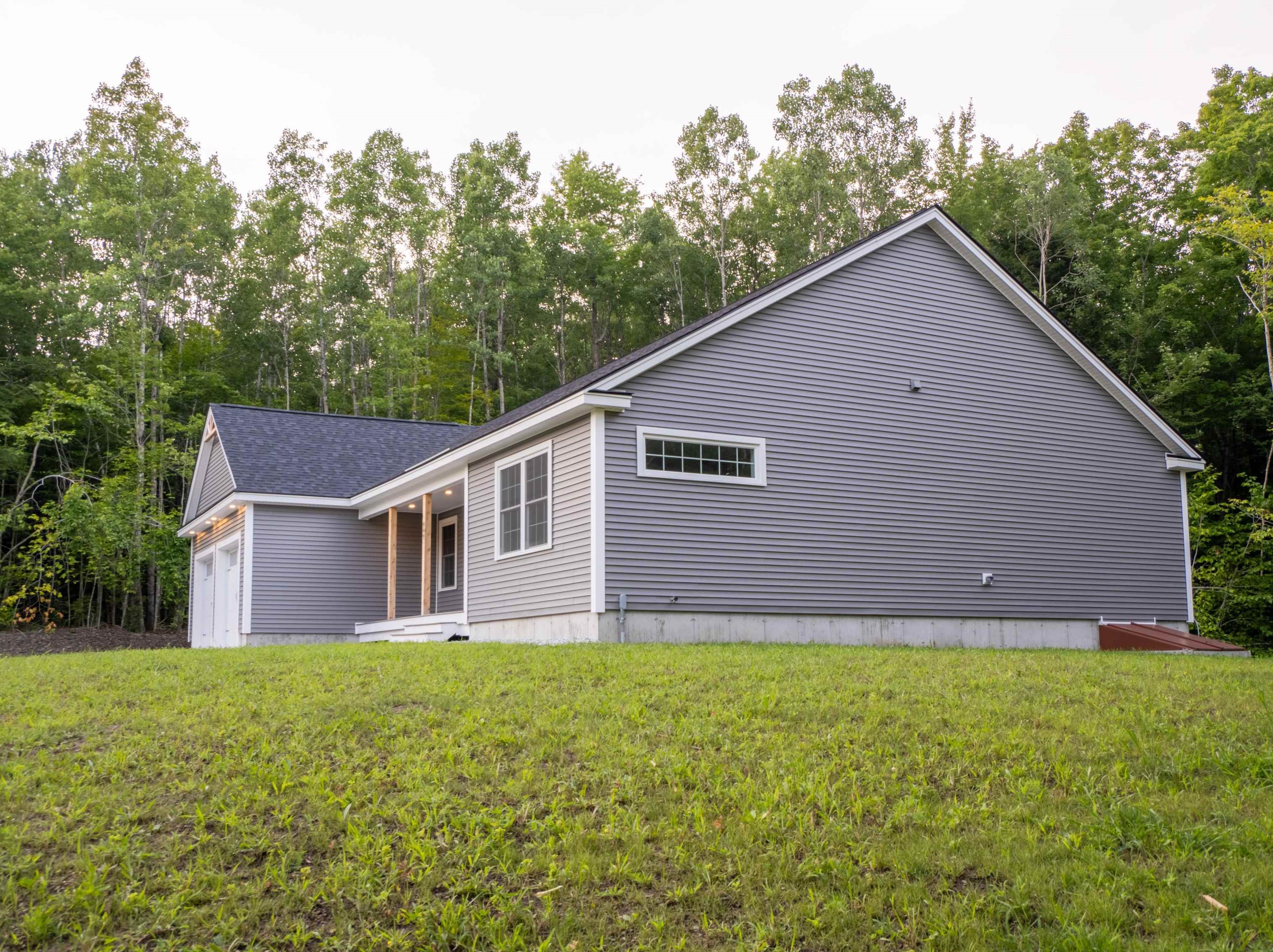 969 Grandview Rd, Albany NH  03818-7125 exterior