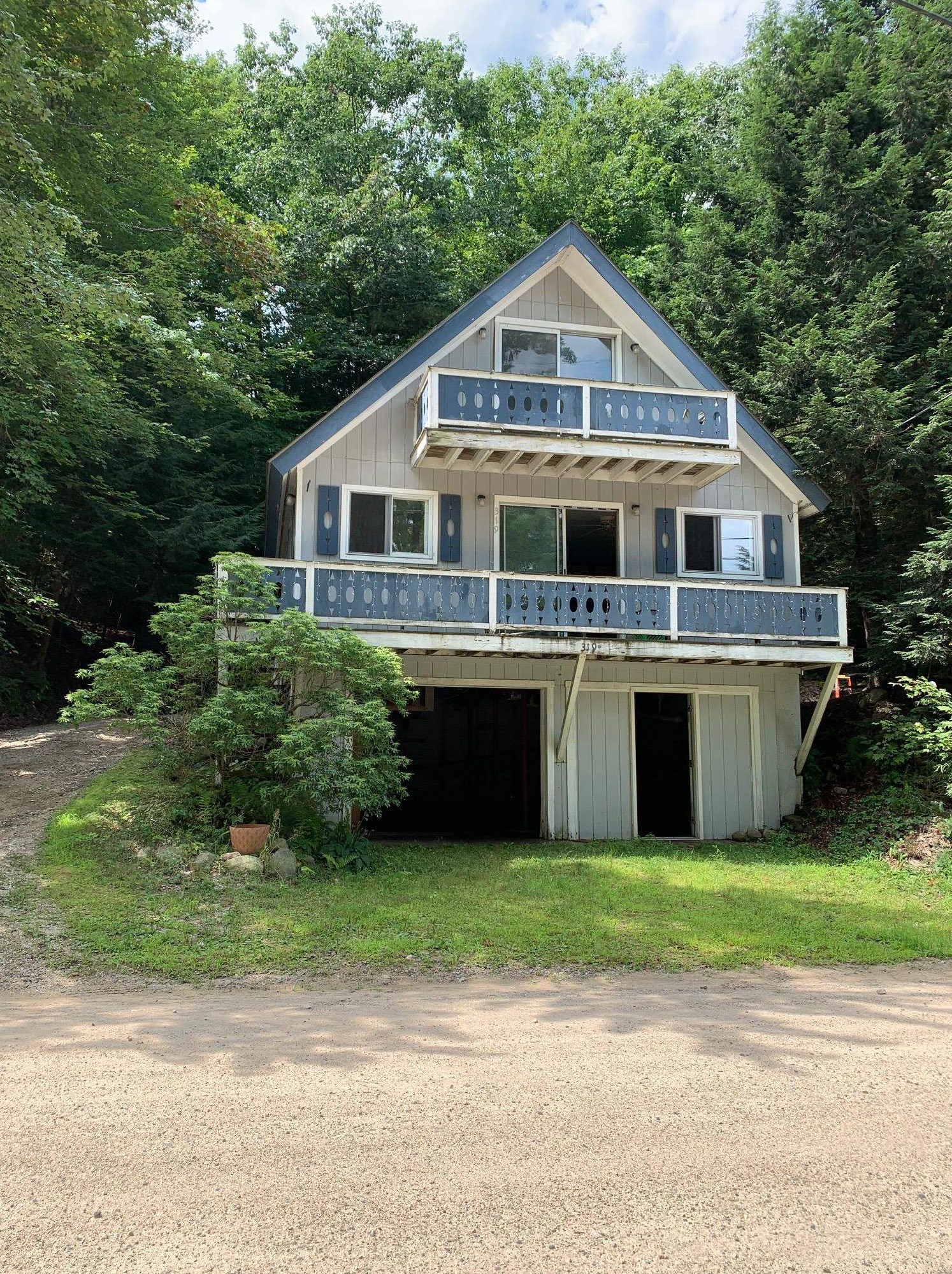 319 Beverly Hills Dr, Wakefield, NH 03830-3579