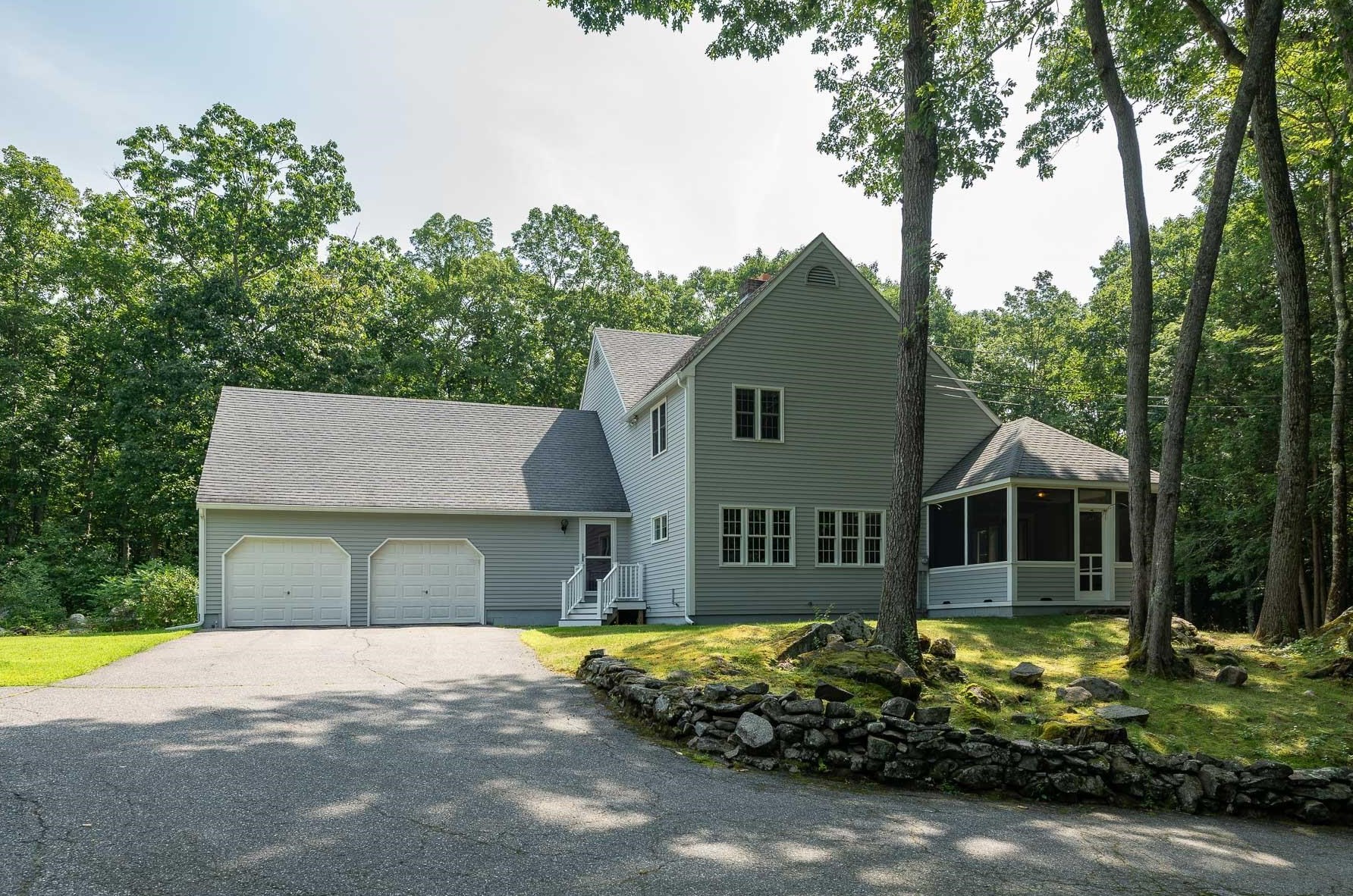 19 Tall Pines Rd, Lee, NH 03824