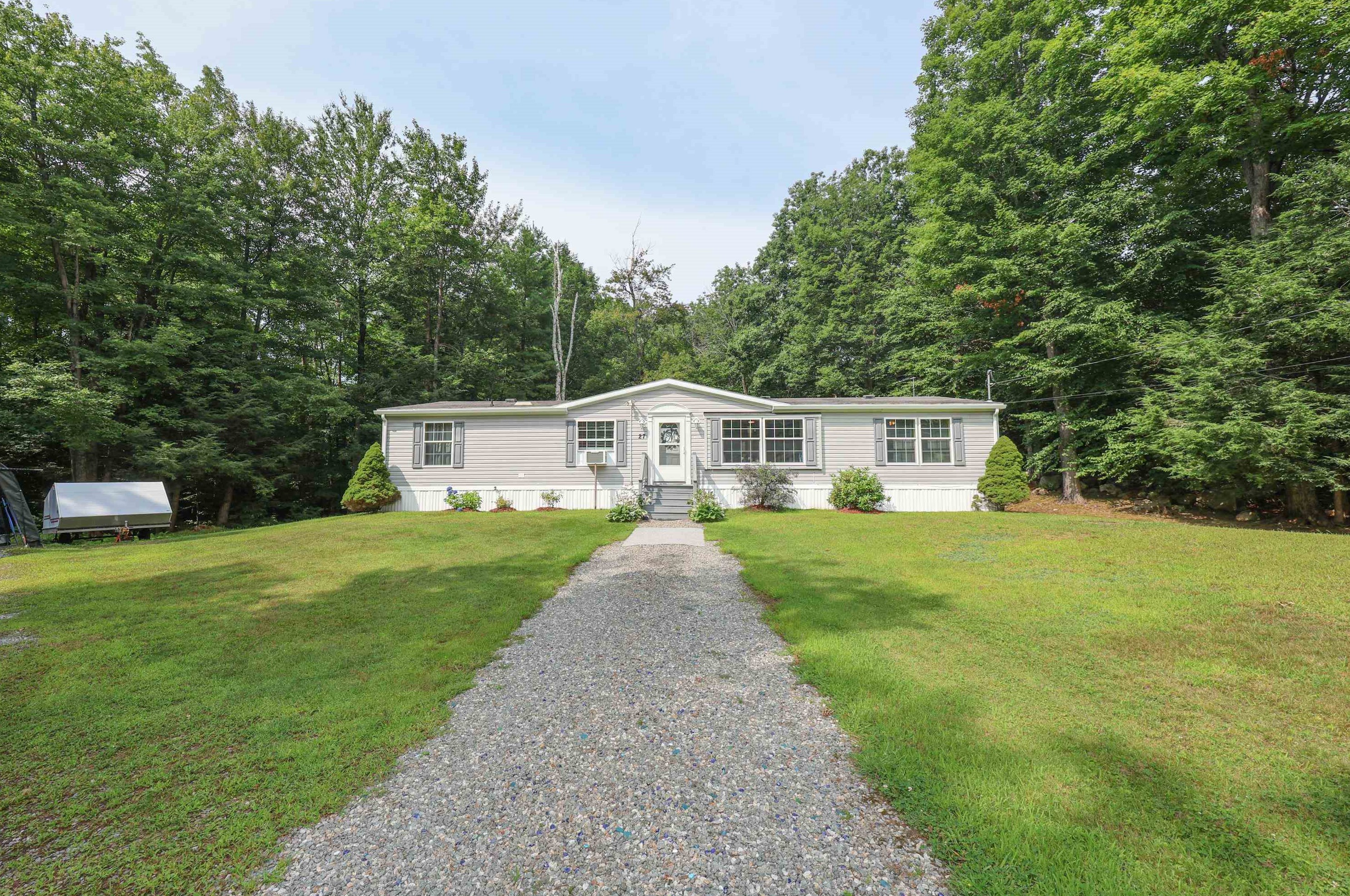 27 Malderelli Rd, Mason, NH 03048