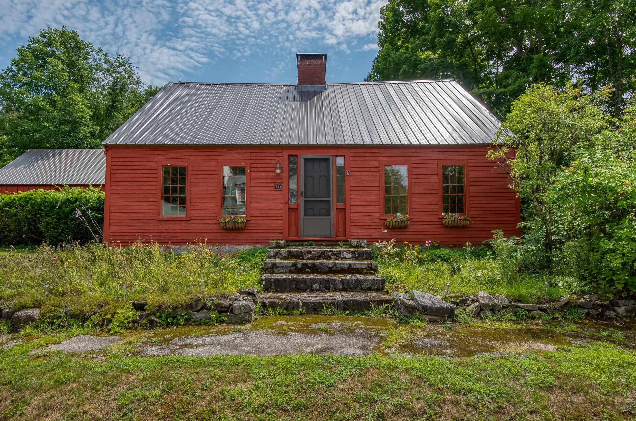 15 Iron Works Rd, Effingham, NH 03882