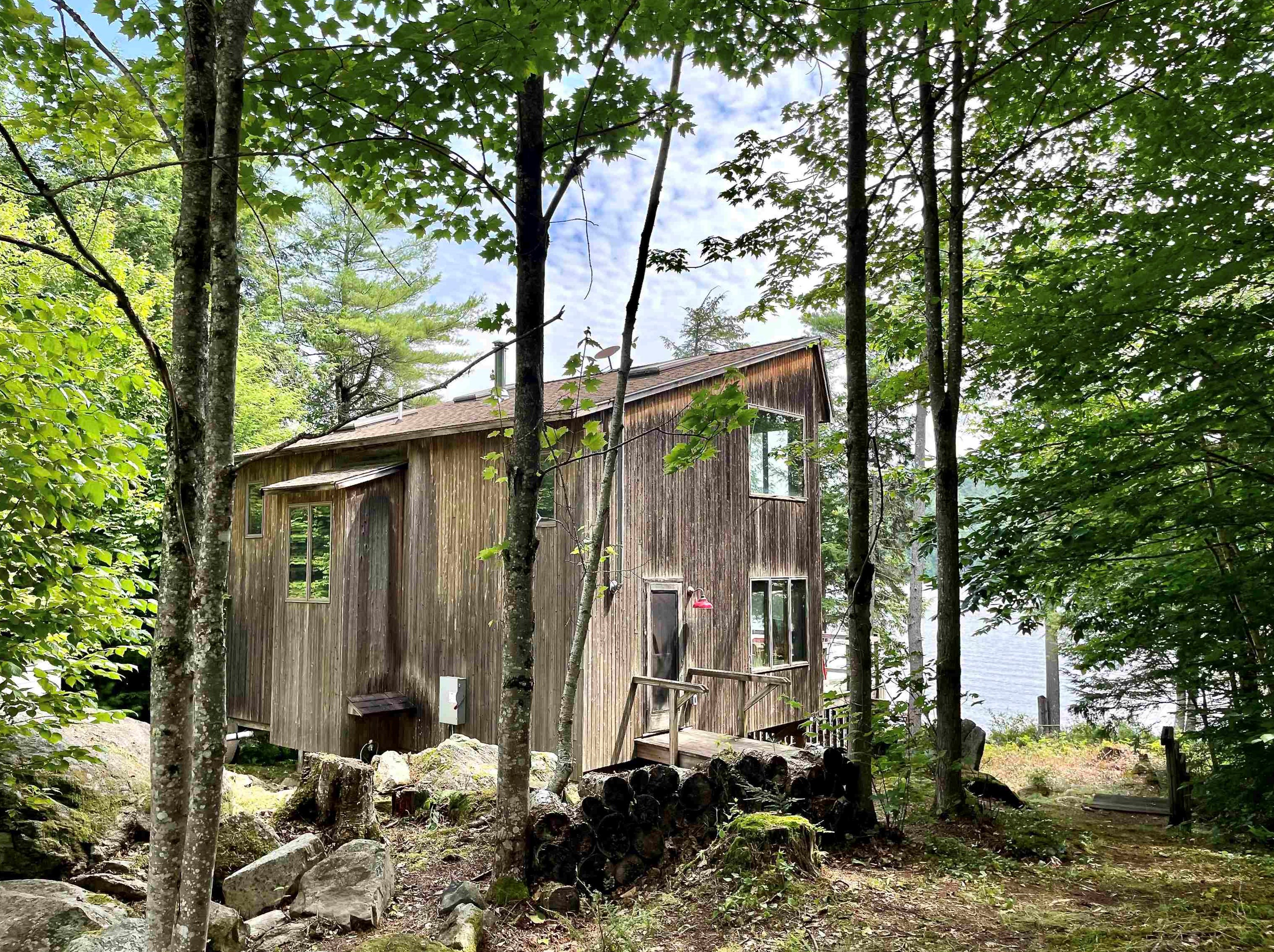 167 Federal Corner Rd, Tuftonboro, NH 03816